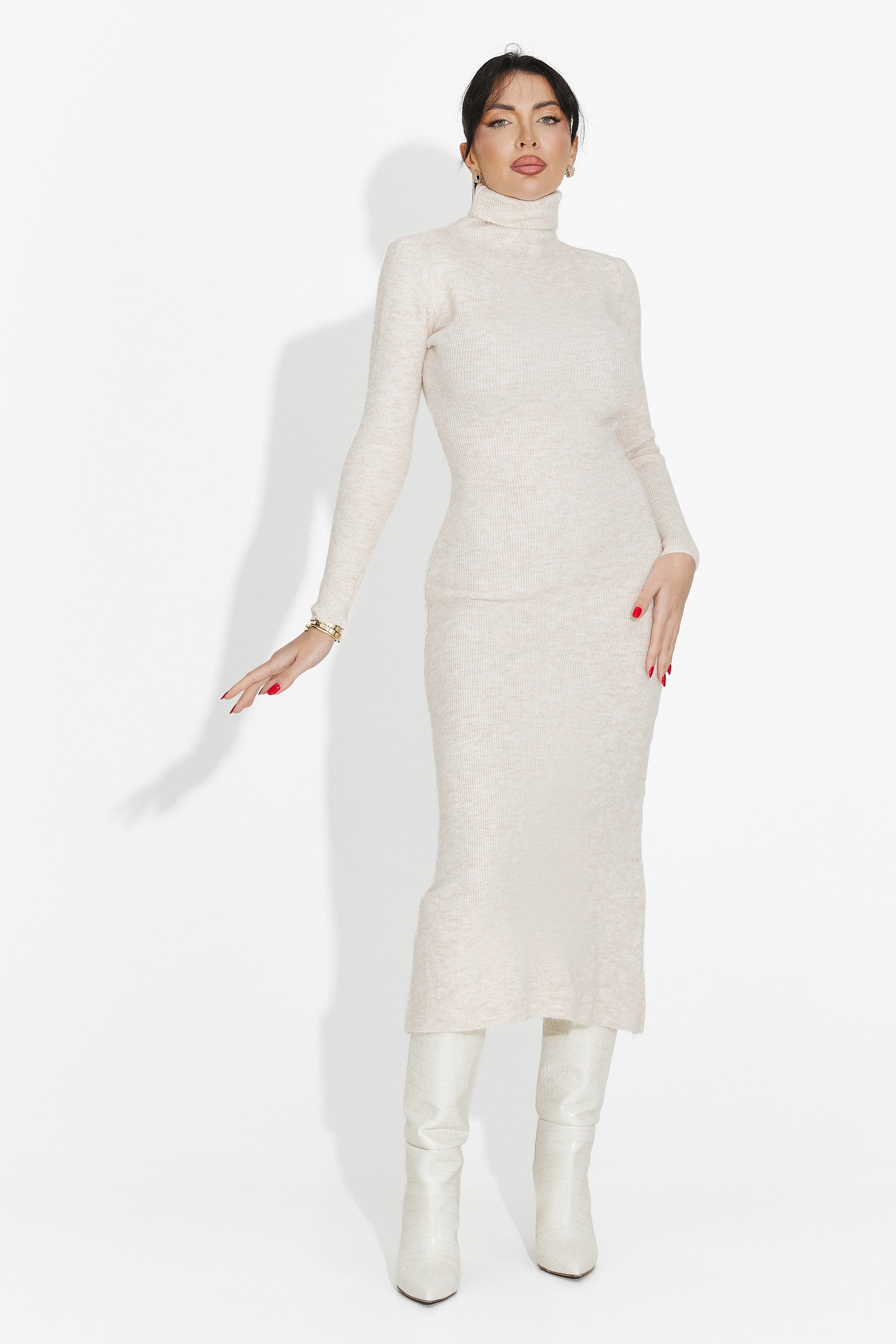 Krämfärgad damklänning midi Patrisia Bogas