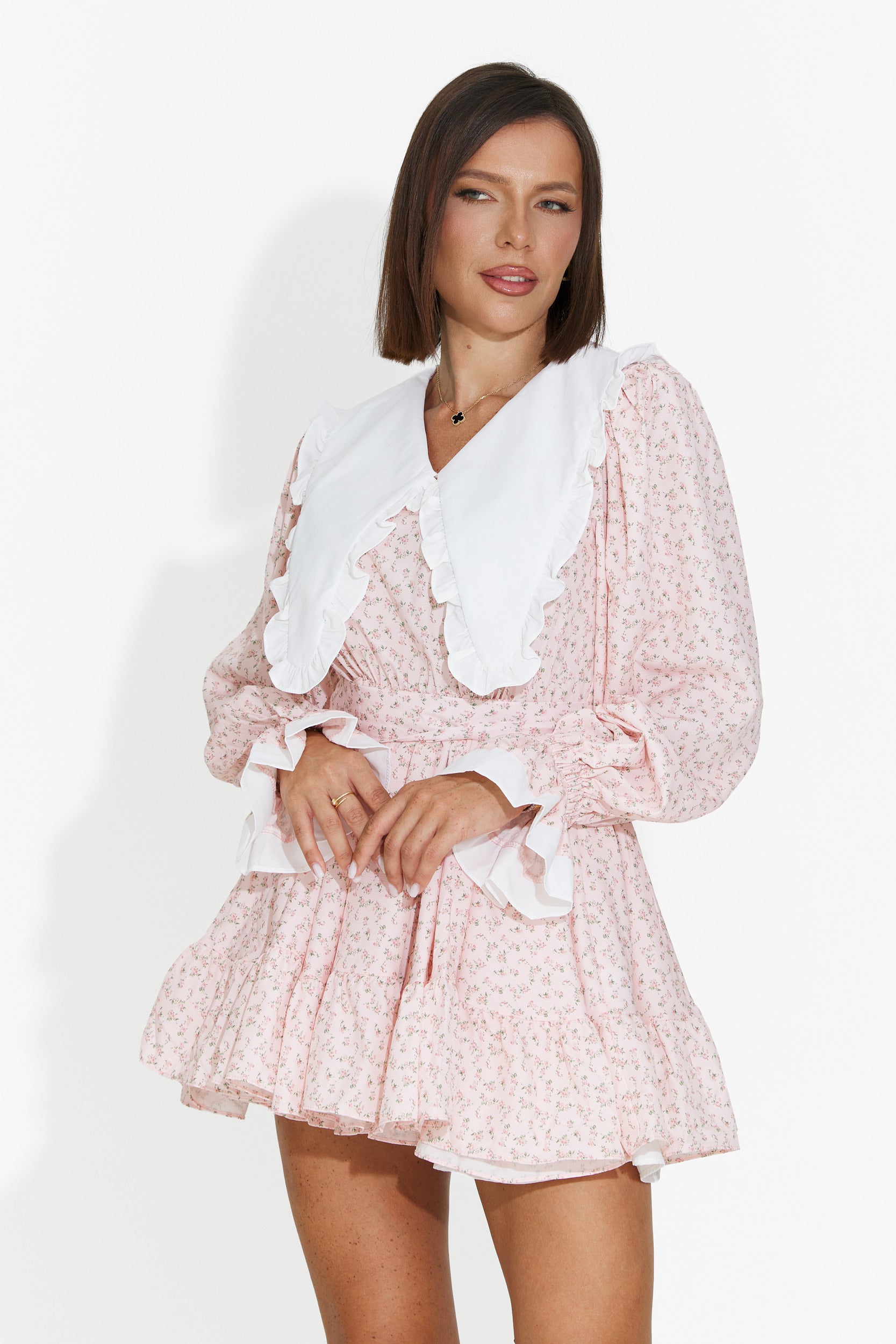 Short pink women's dress Trivaya Bogas