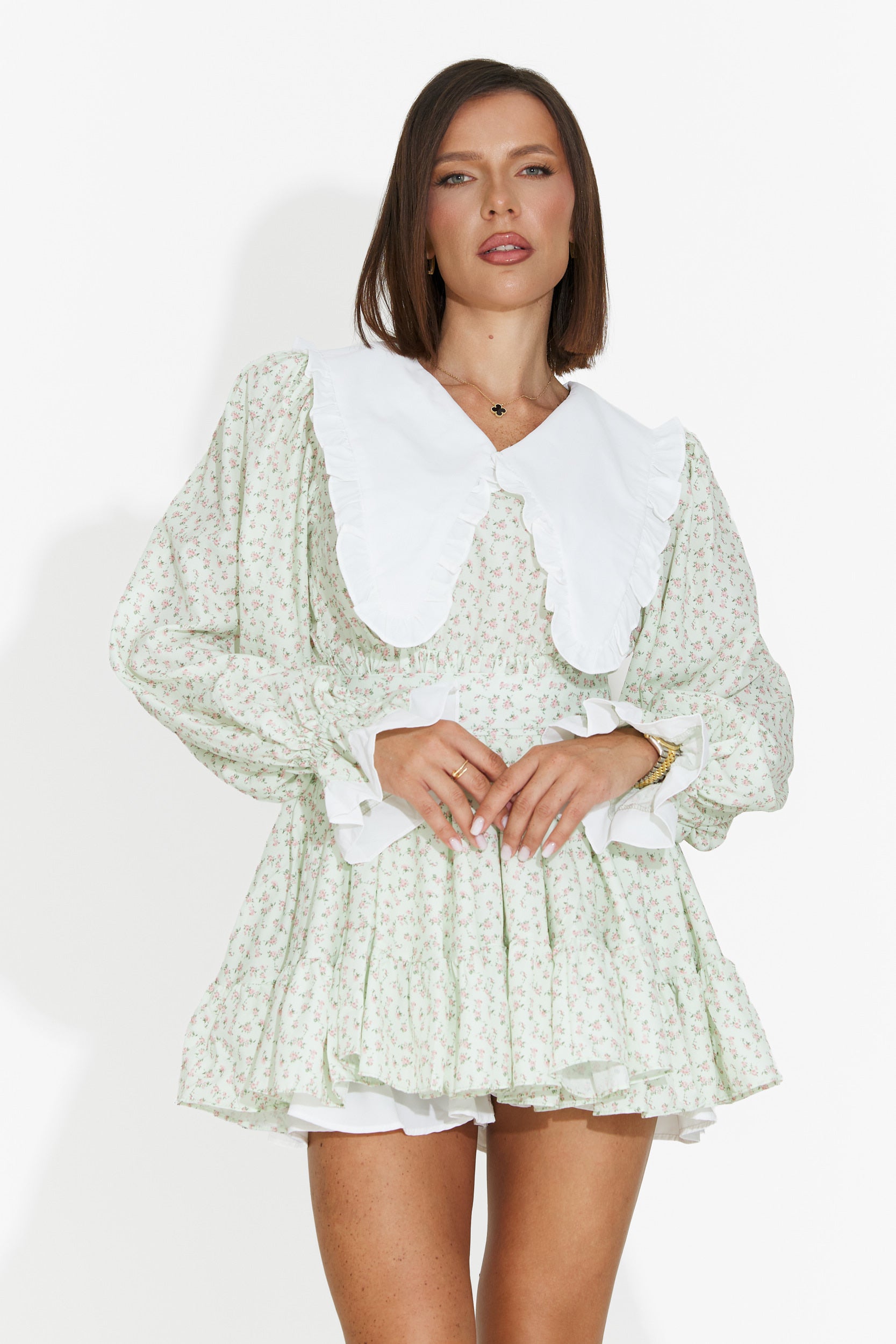 Short green women's dress Trivaya Bogas