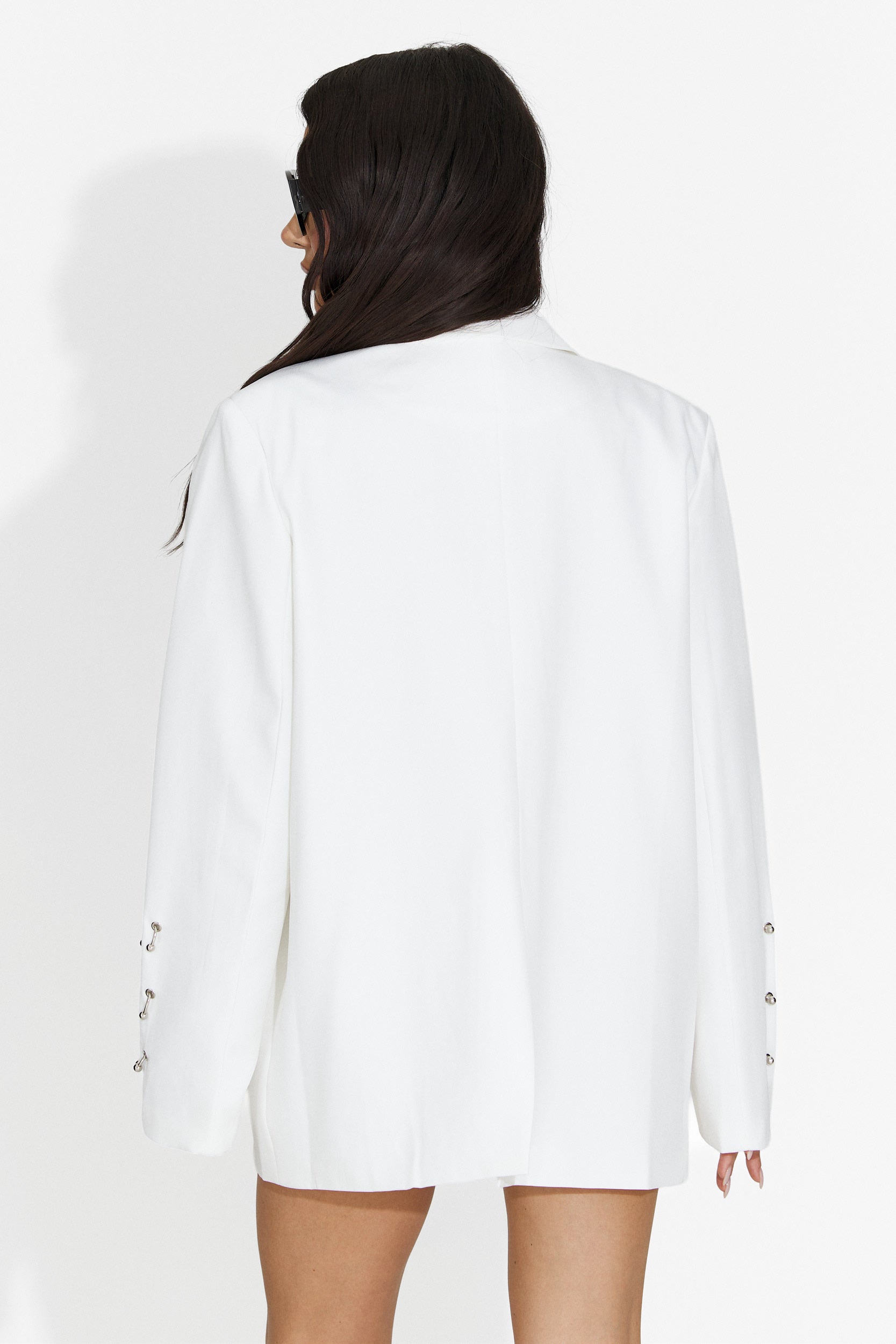 Elegante blazer blanco Kelda Bogas para damas
