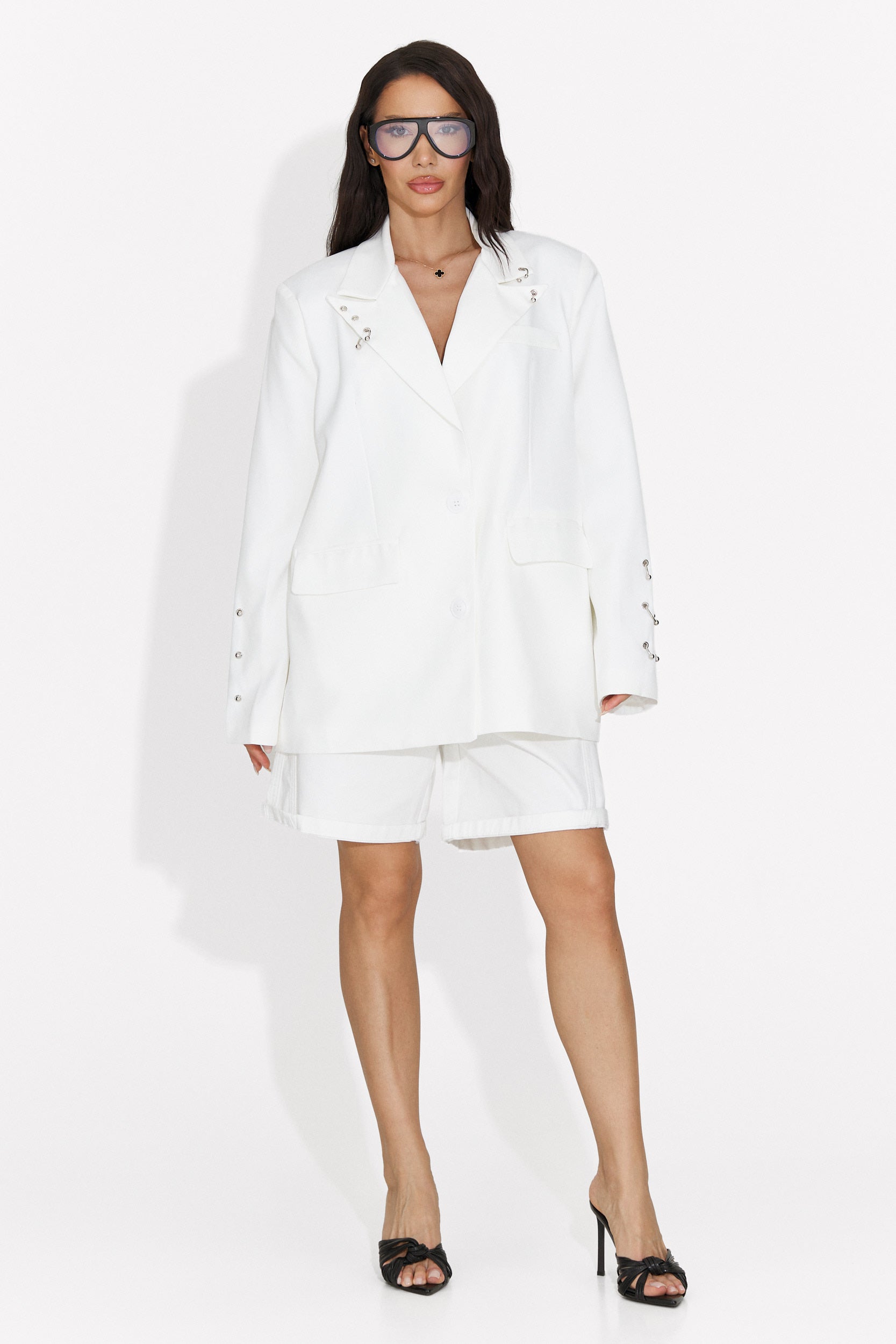 Elegante blazer blanco Kelda Bogas para damas