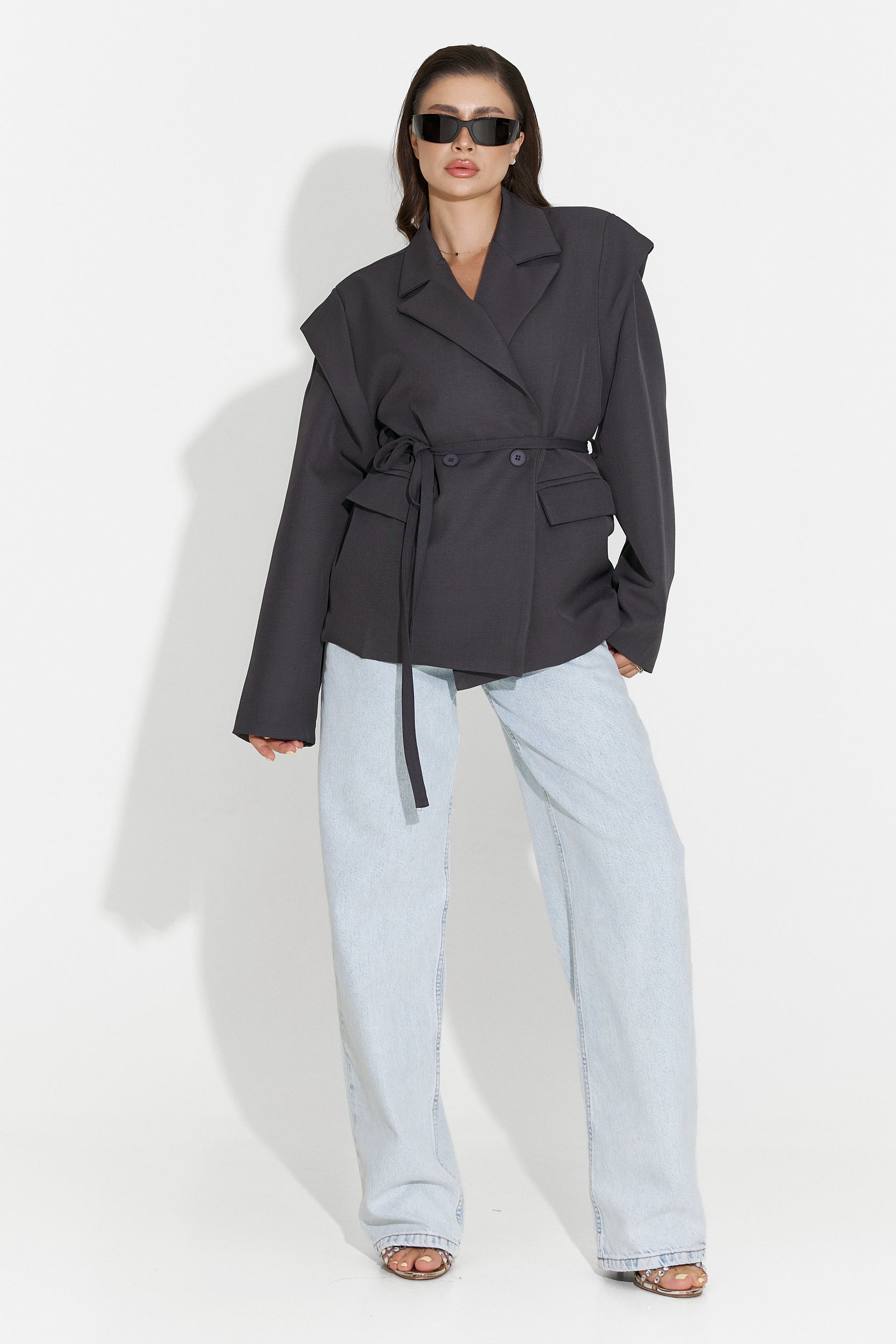 Eleganter grauer Ariah Bogas Damenblazer