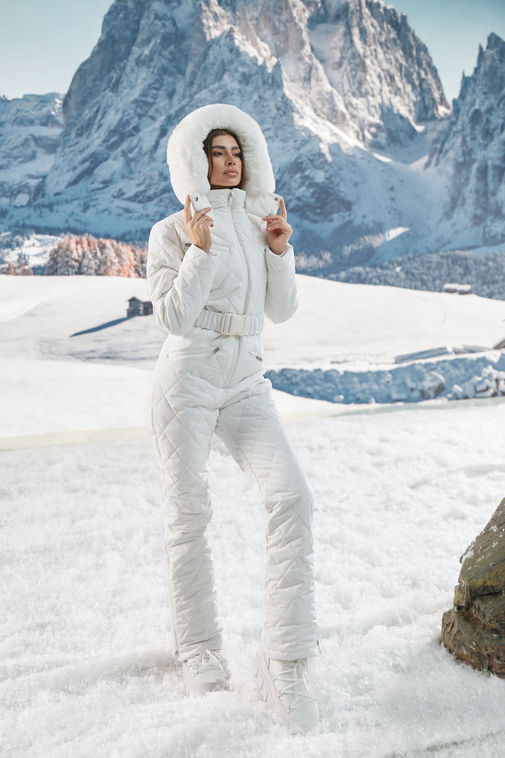 Bogas Damen Ski-Overall Weiß, wasser- und winddichter Skioverall mit atmungsaktivem Material