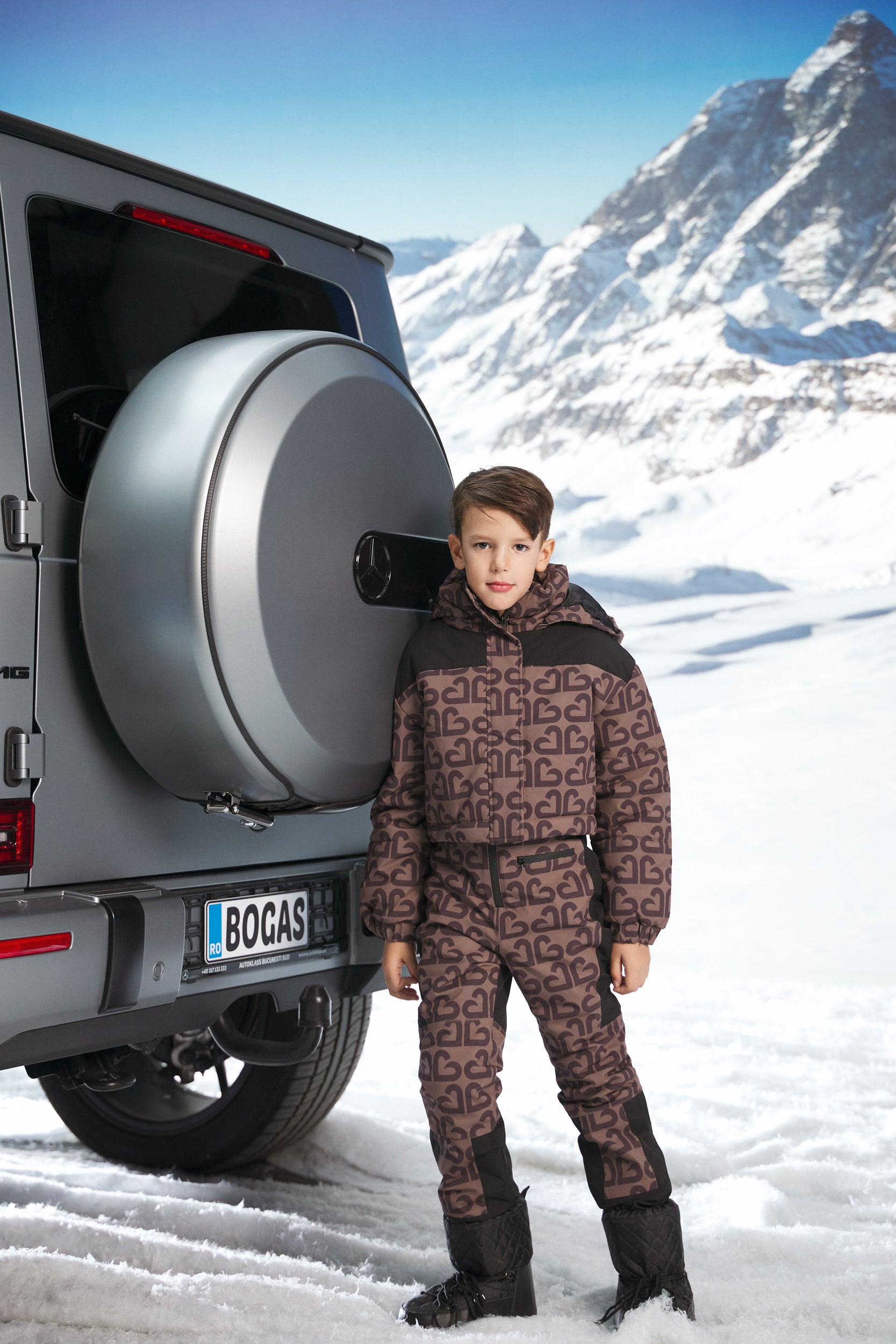 Brązowy kombinezon narciarski dla dzieci Alisone Bogas