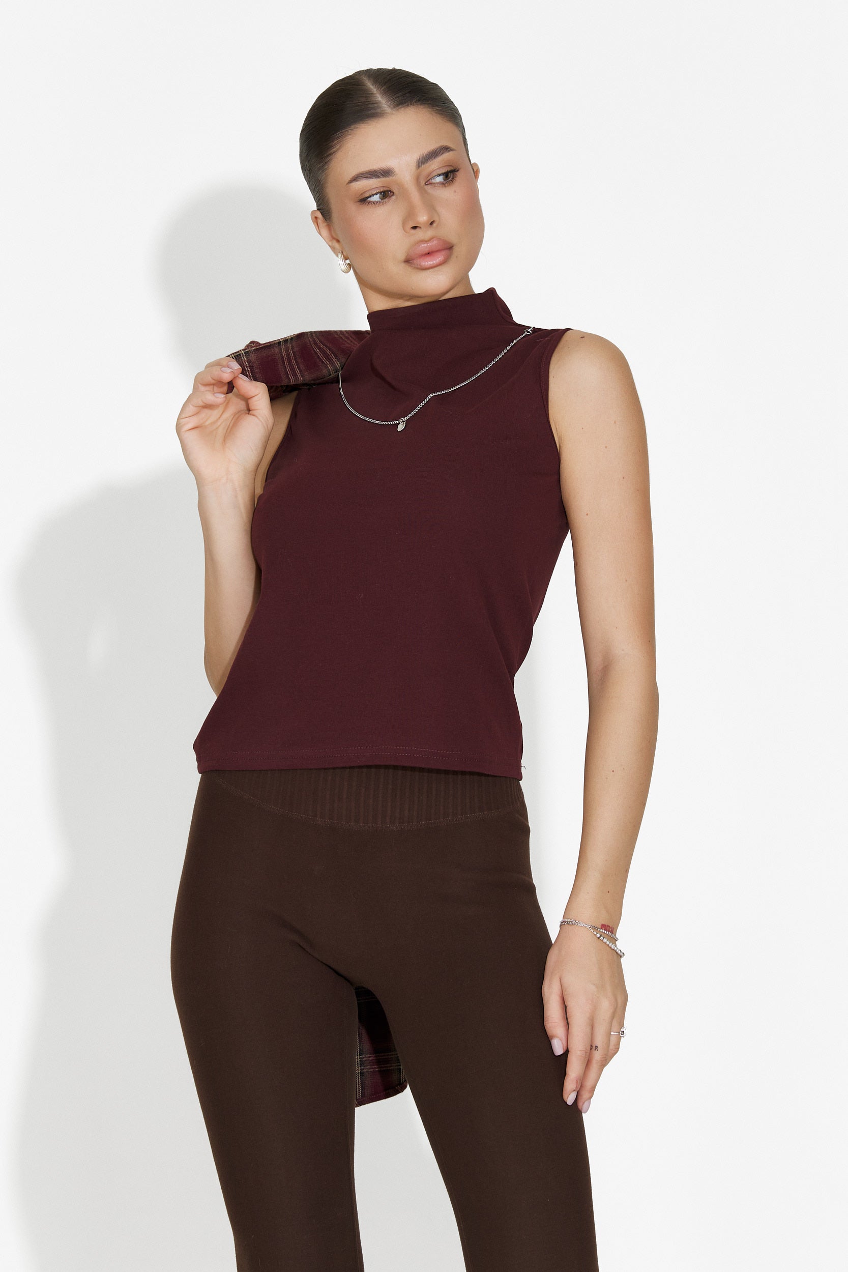 Σετ γυναικείο πουκάμισο + φανελάκι μπορντό Arlete Bogas