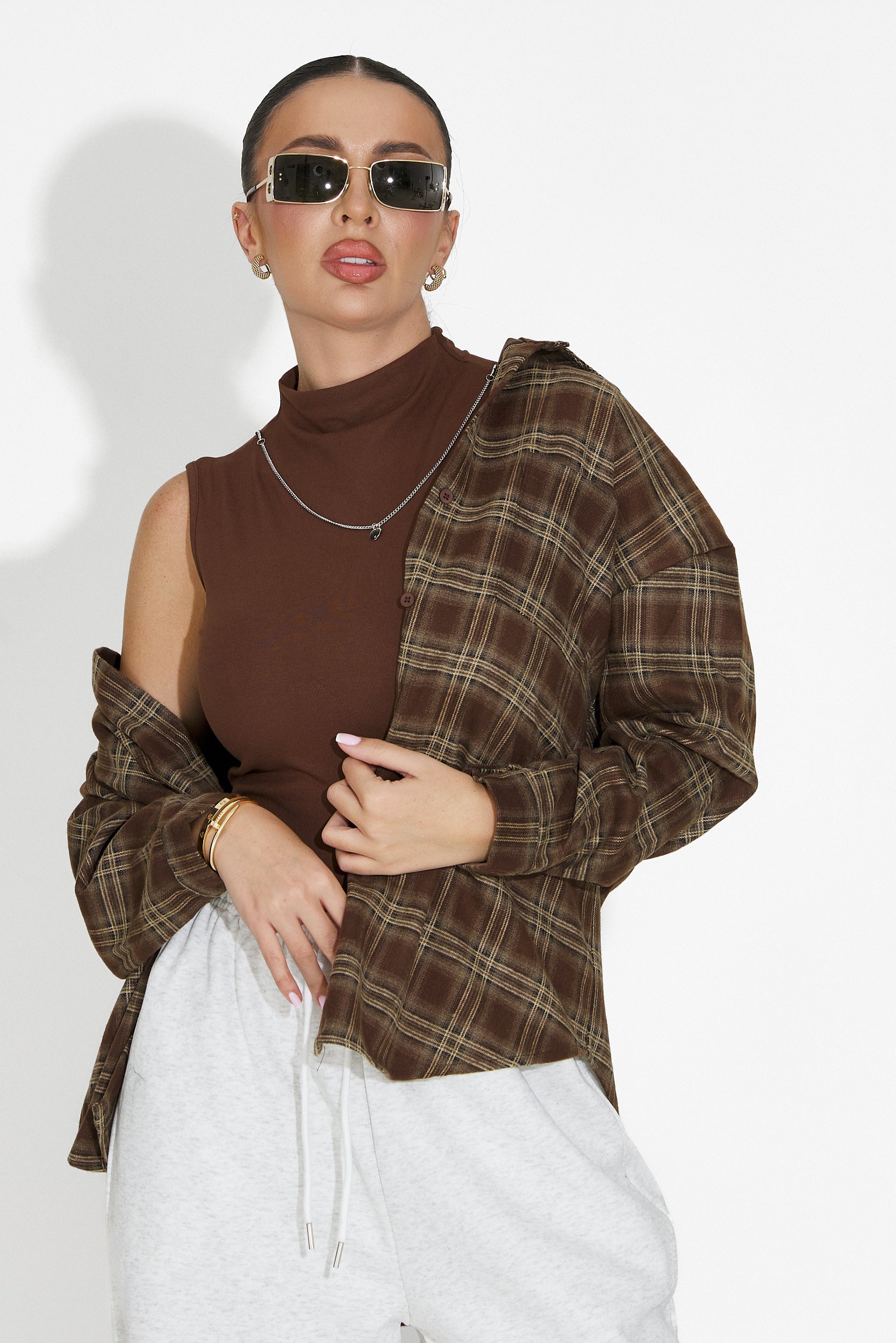 Arlete Bogas Women's Set Shirt + Brown Tank Top