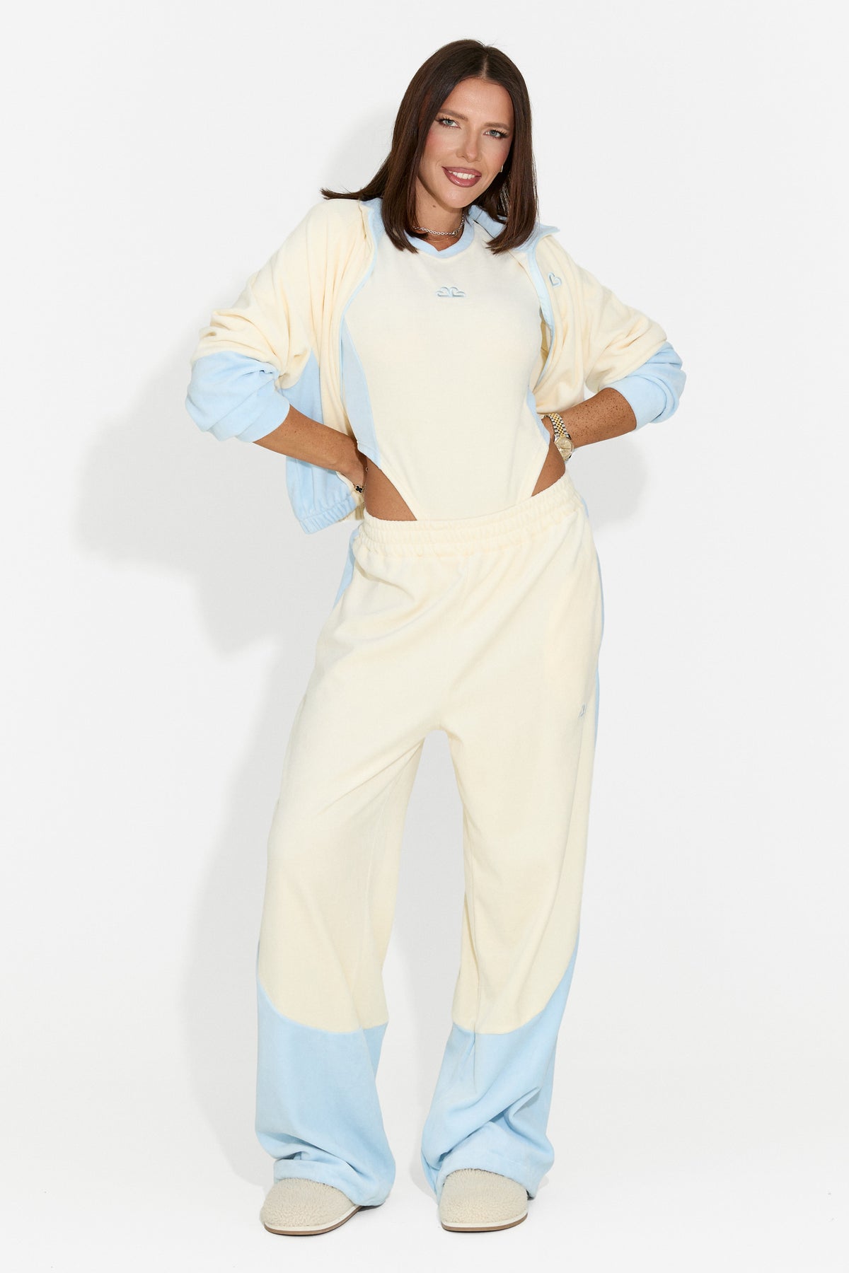 Women's casual 3-piece cream tracksuit Velydvieria Bogas