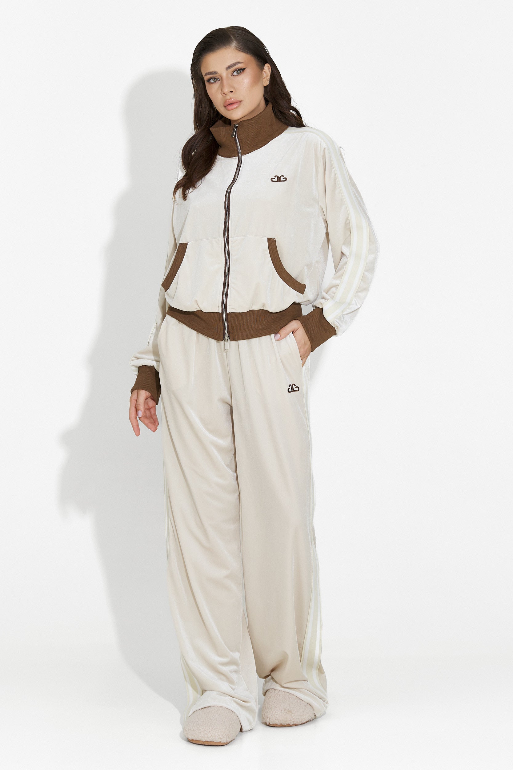 Chanela Bogas Casual Beige Women's Training