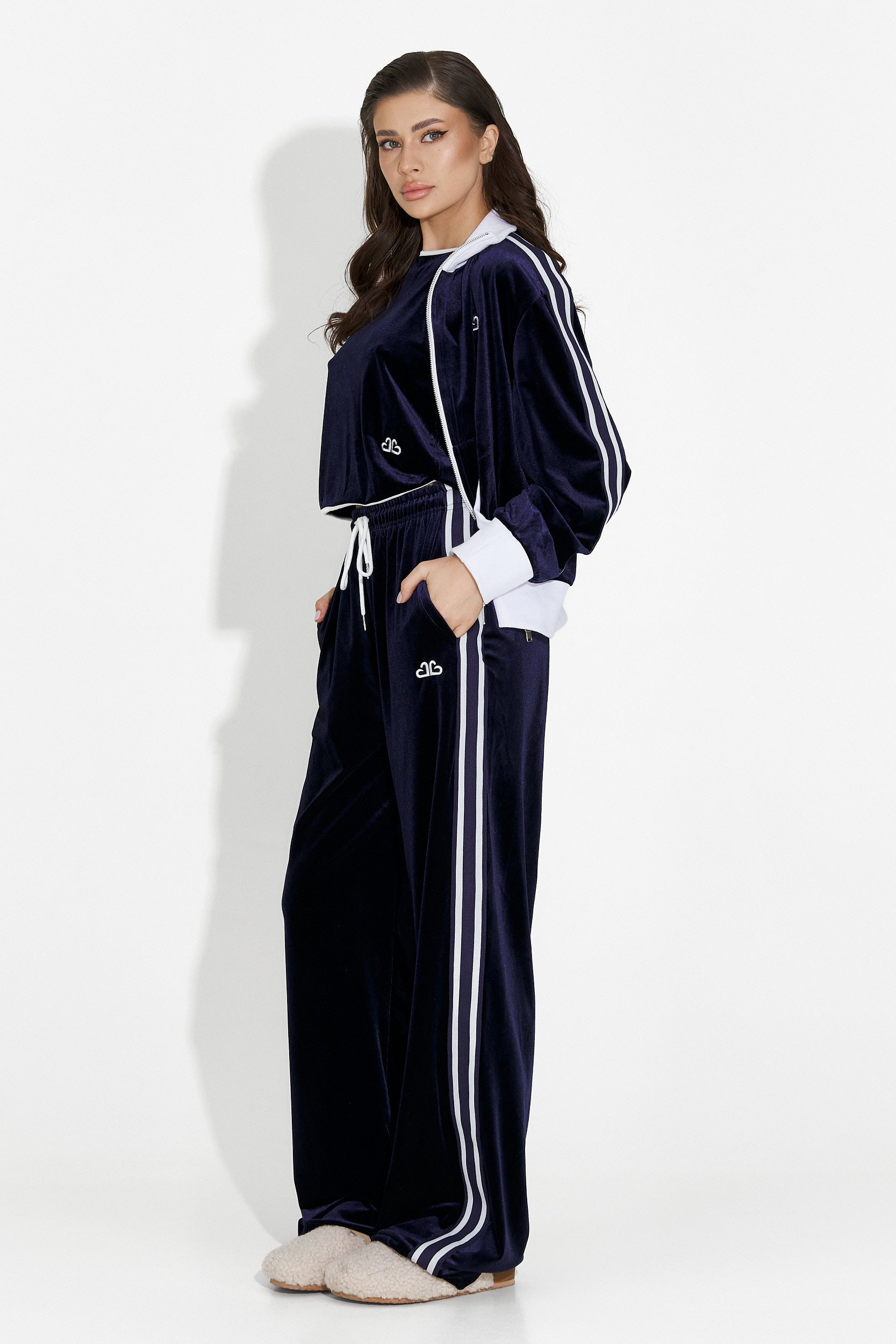 Σετ γυναικείο casual μπλε σκούρο Chanela Bogas