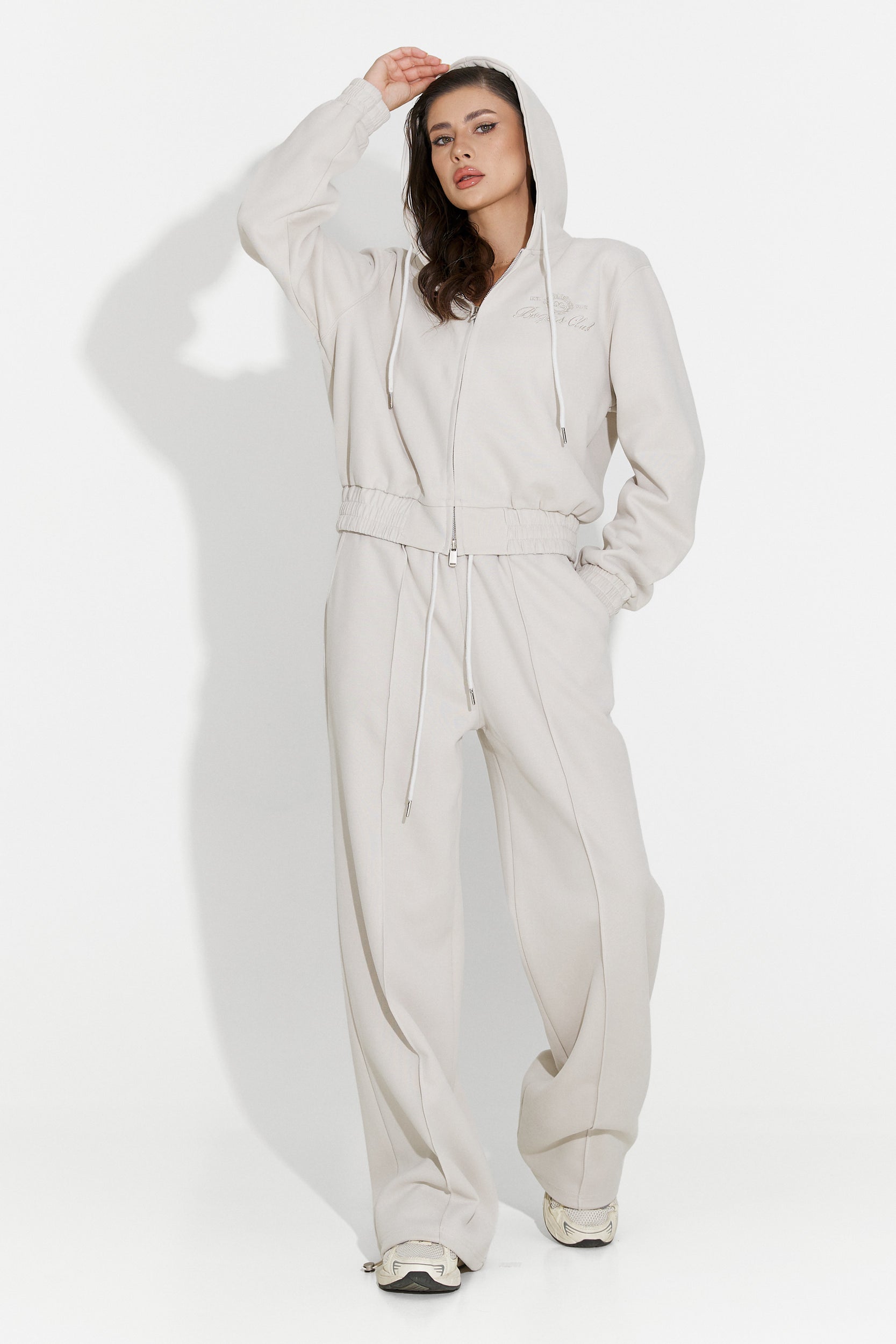 Allenamento Casual Grigio da Donna di Lorisea Bogas