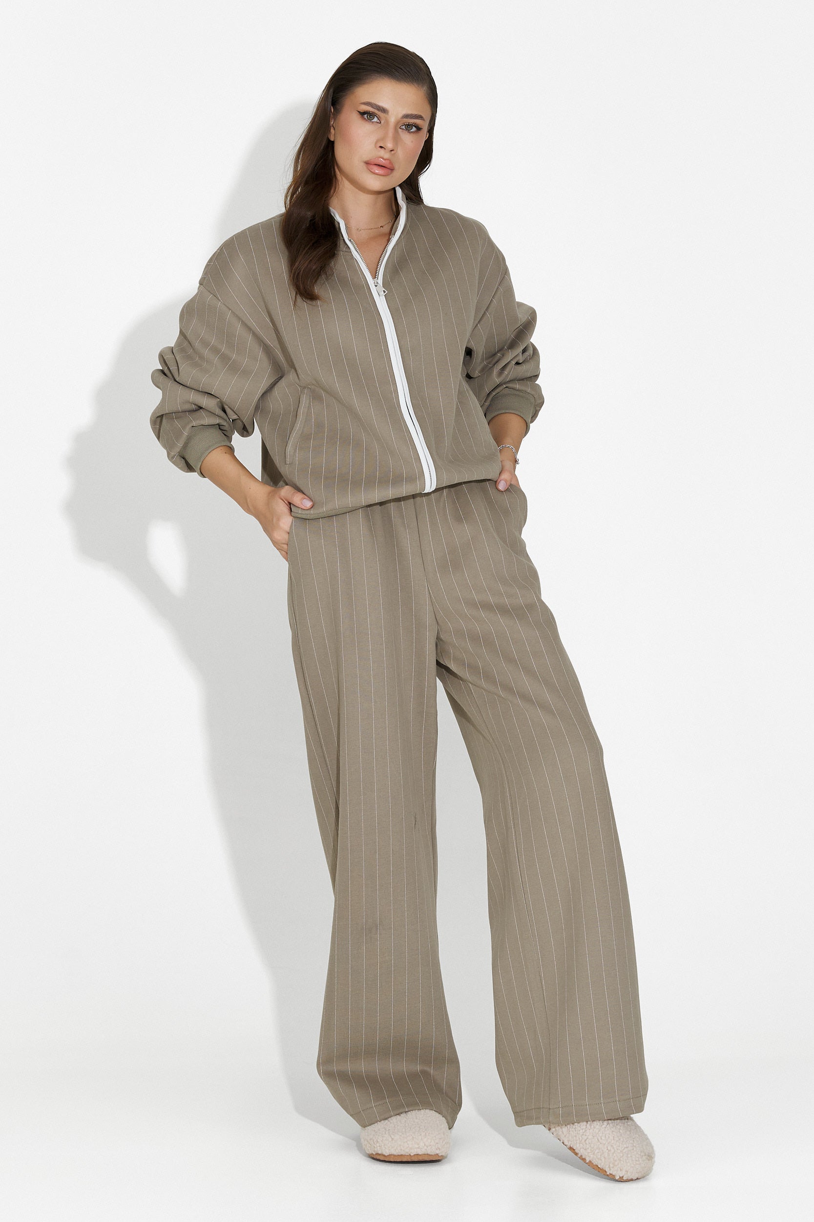 Saviera Bogas Casual Grey Women's Training