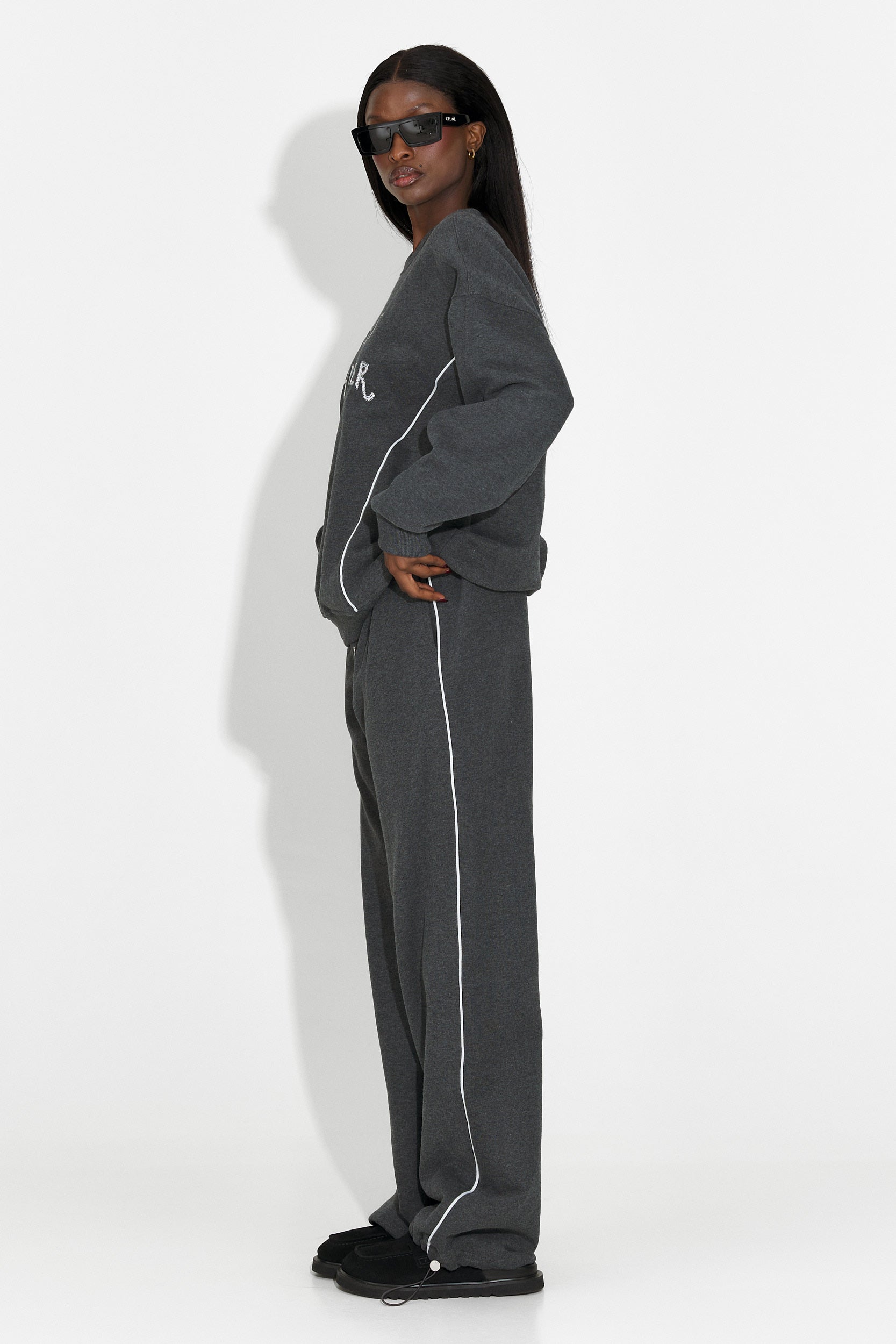 Σετ γυναικείο casual σκούρο γκρι Pavora Bogas