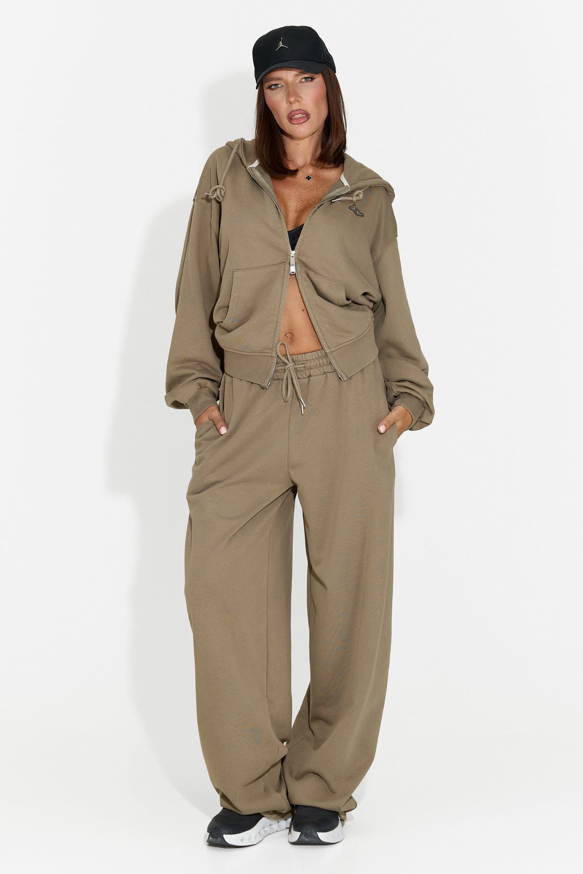 Women's casual khaki tracksuit Chavimielia Bogas