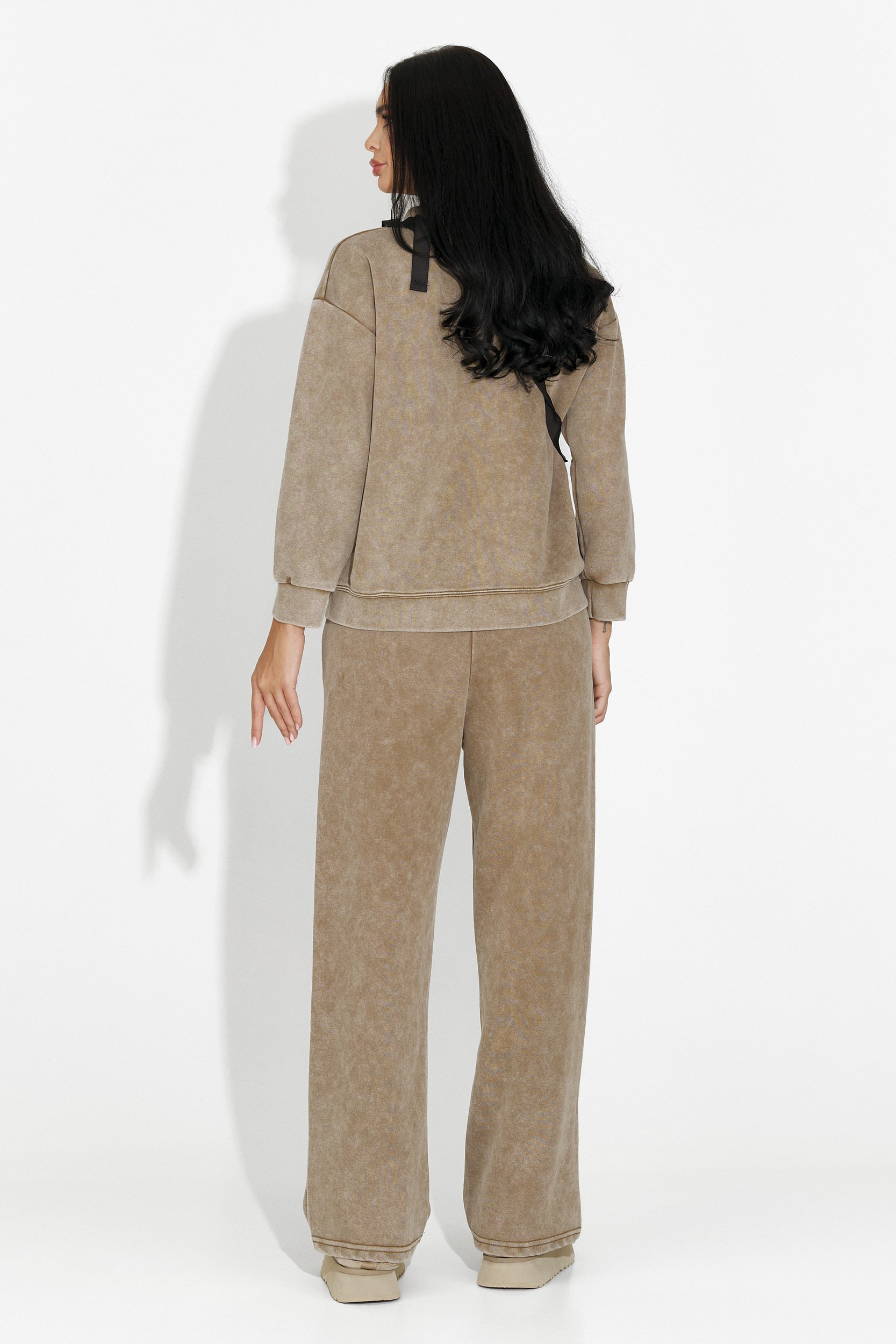 Casual brown Dionea Bogas women's training suit