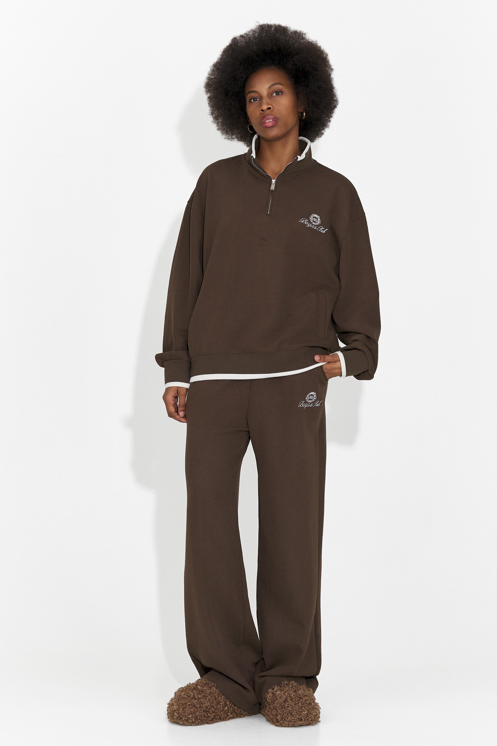 Vilma Bogas Casual Brown Women's Training