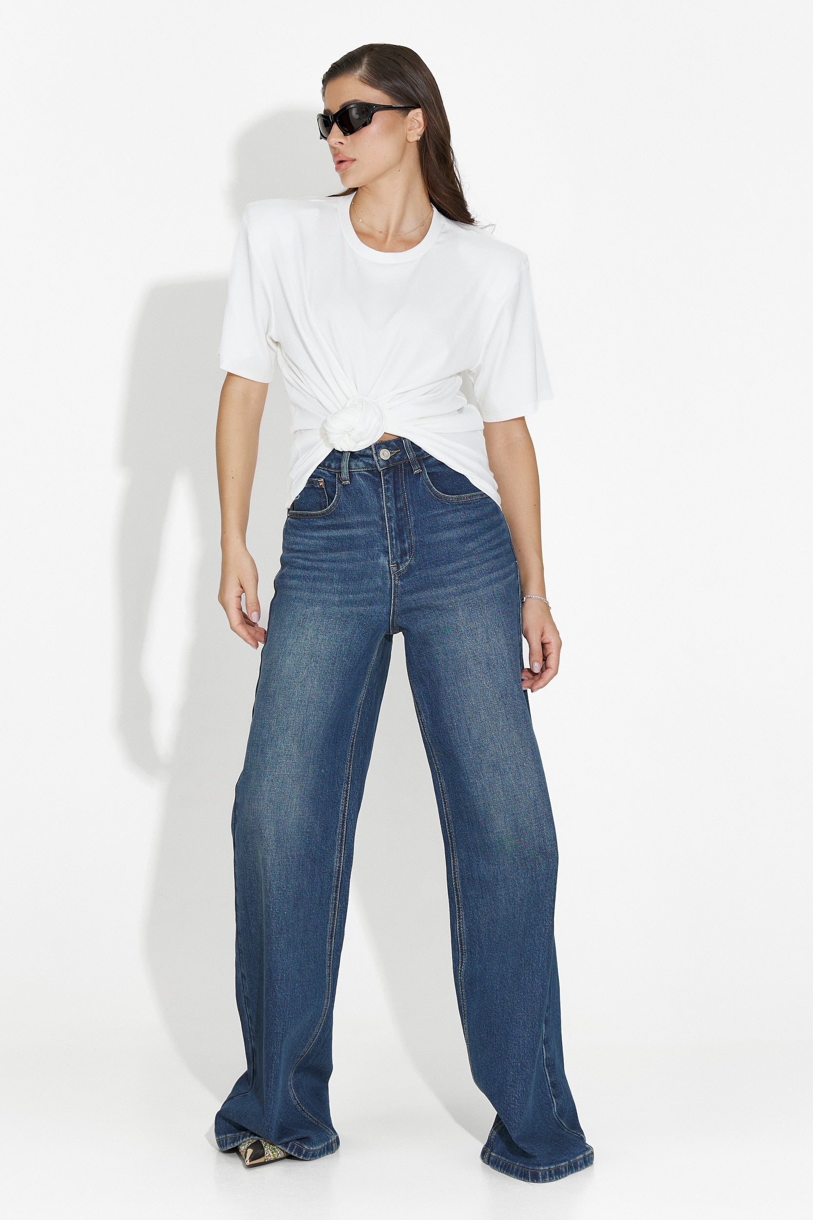 Vit t-shirt för dam, casual Norelia Bogas