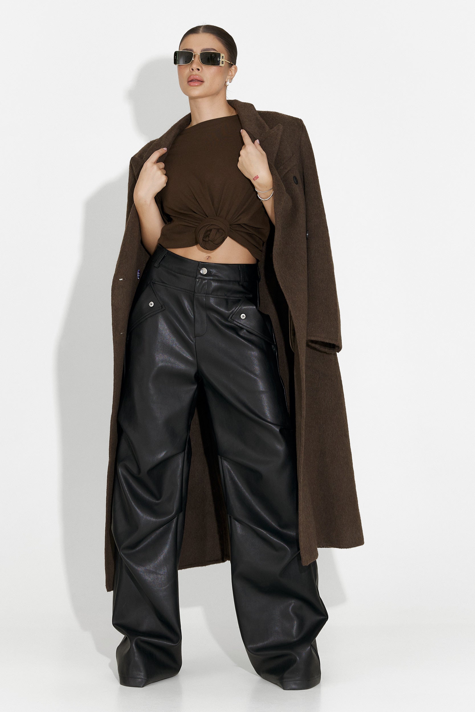 Norelia Bogas T-shirt Casual Marrone per Donne