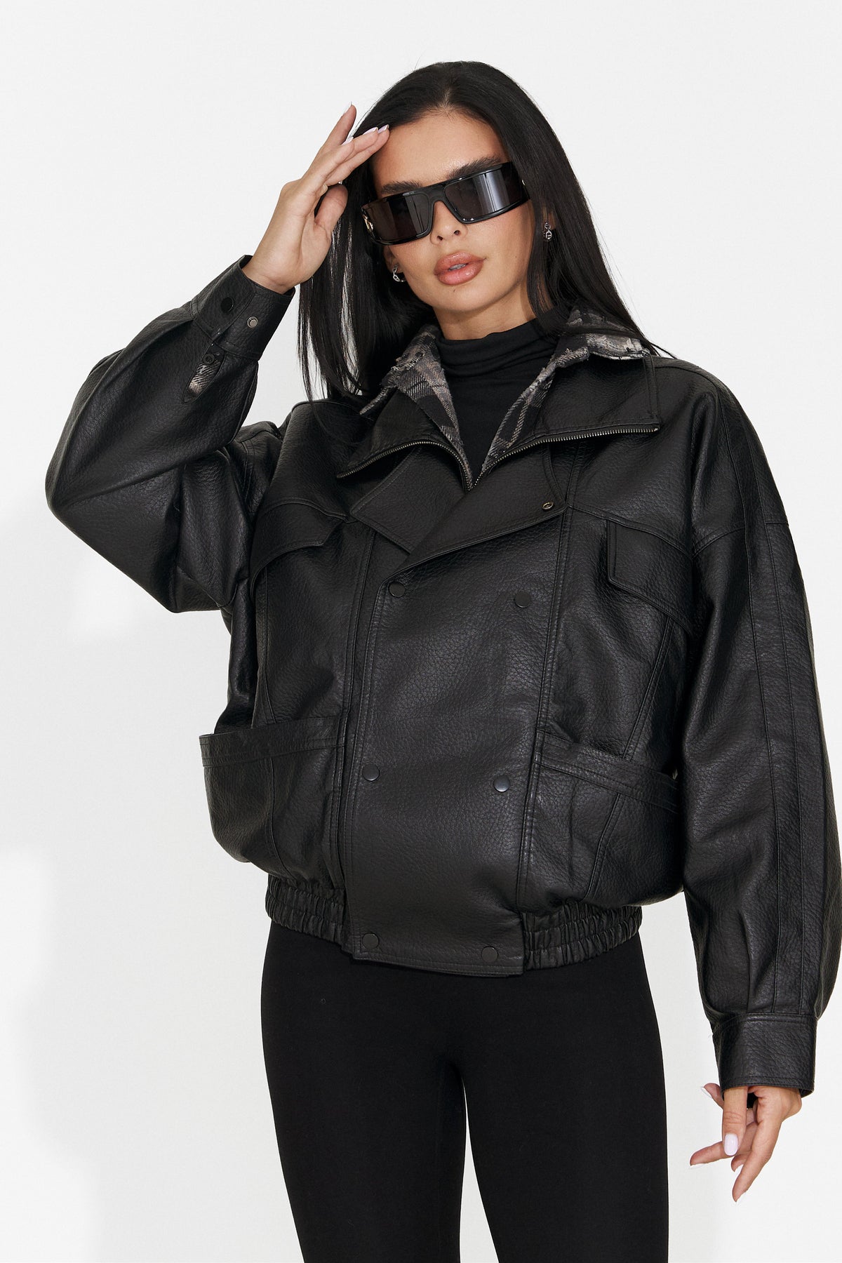 Chaqueta Casual Negra para Mujer de Nadyesia Bogas