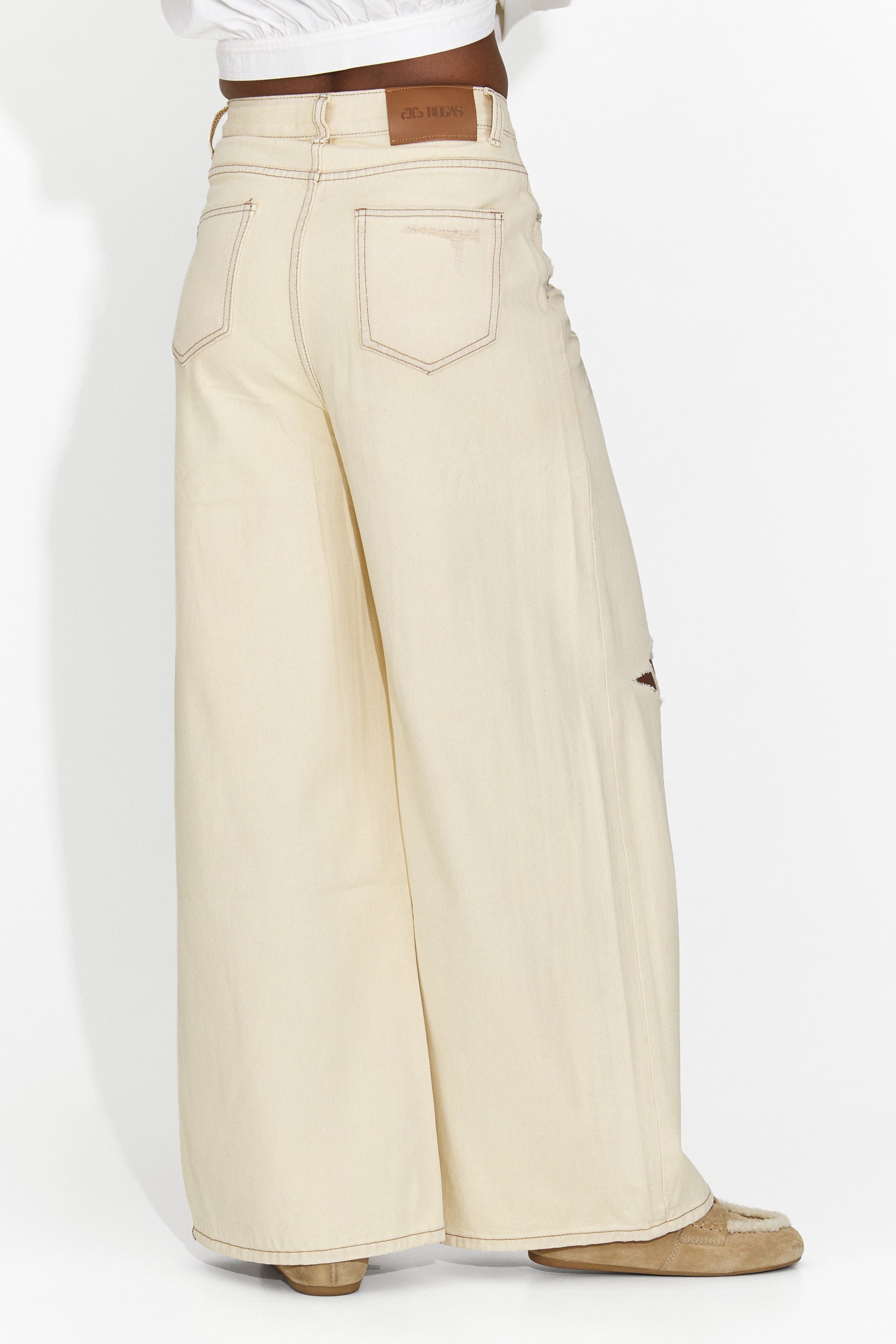 Pantalones vaqueros casuales de mujer beige Elania Bogas