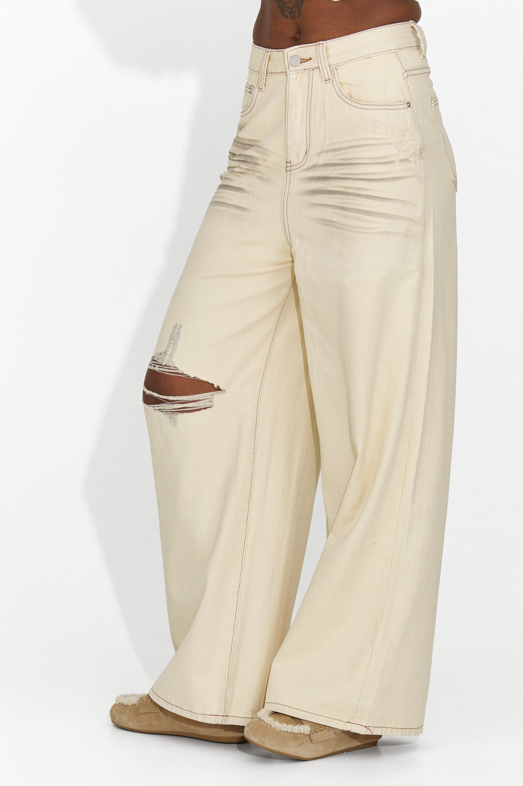Pantalones vaqueros casuales de mujer beige Elania Bogas