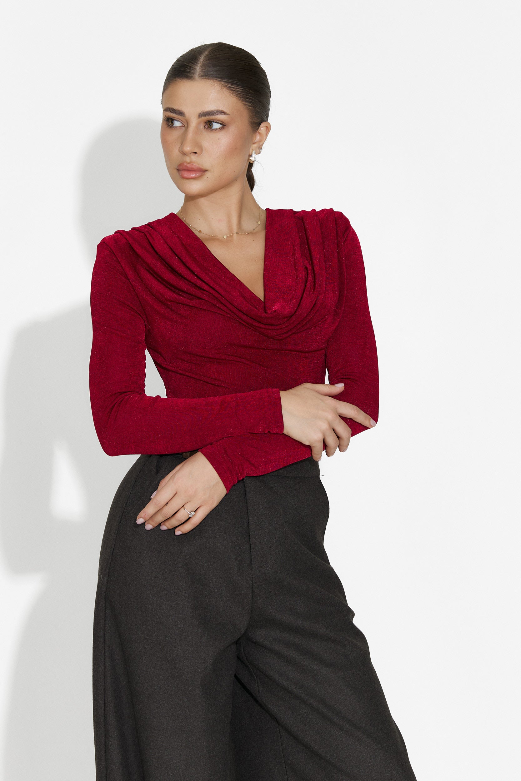 Elegancka czerwona sukienka damska Sikada Bogas