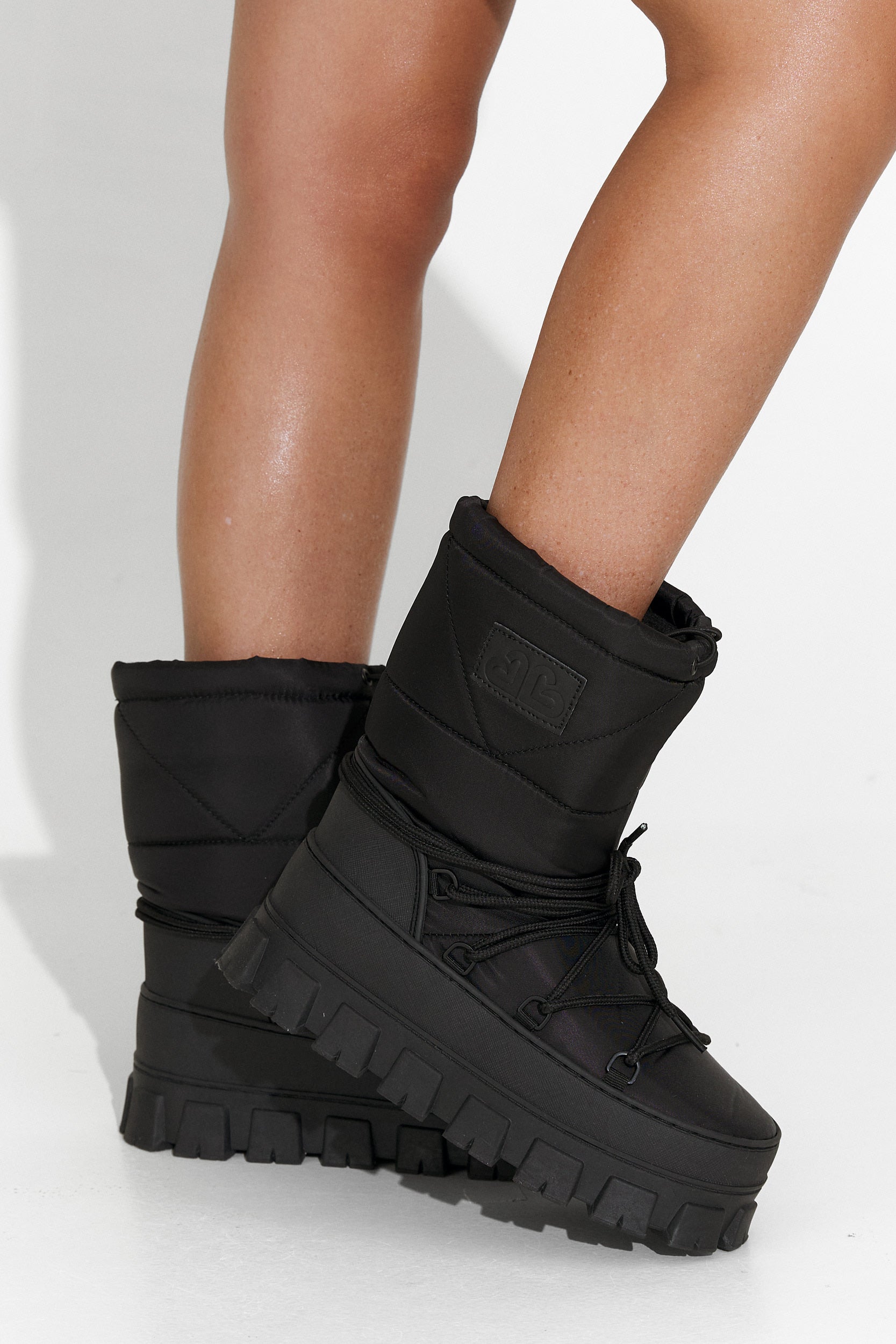 Women's black boots Vanesia Bogas