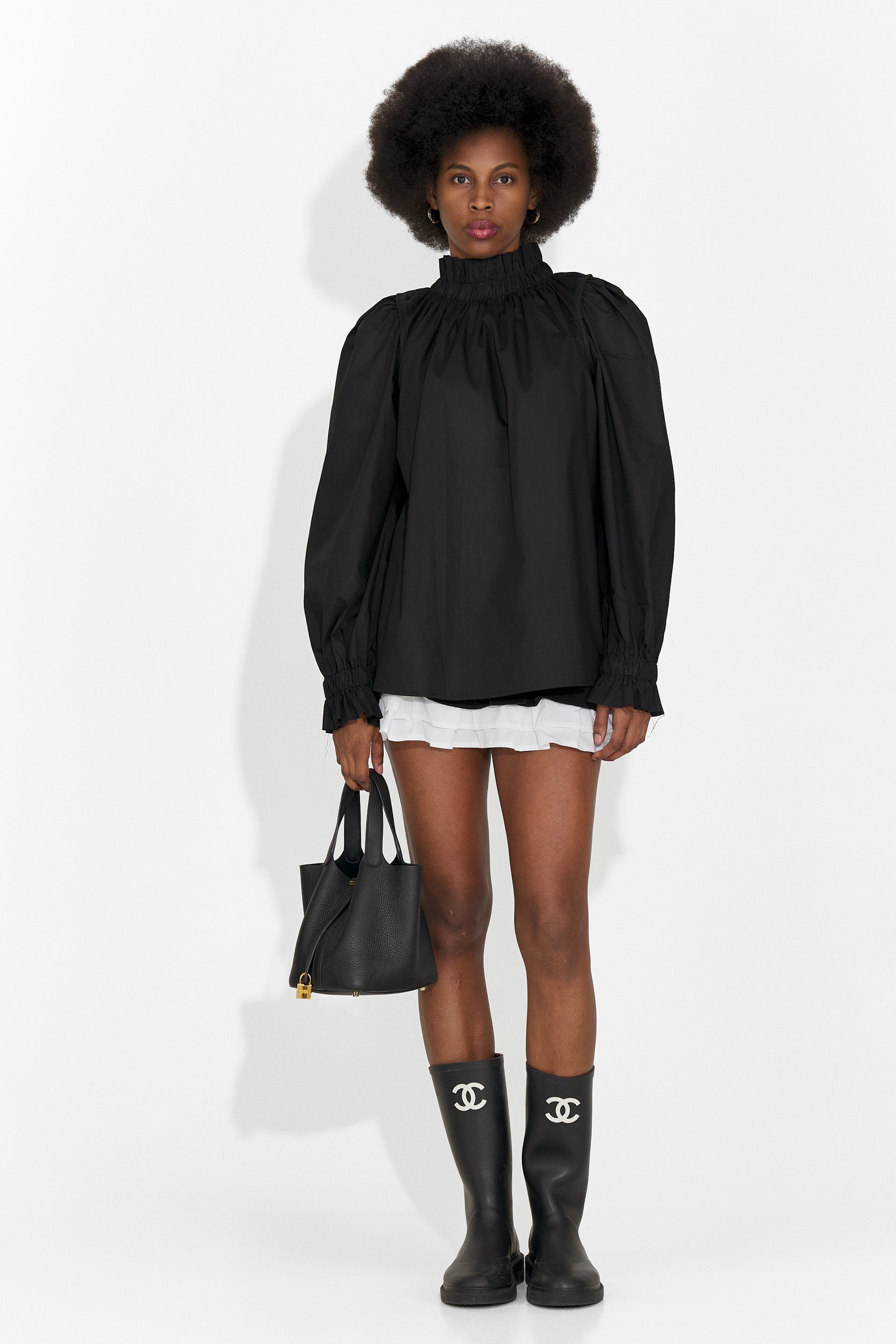 Elegantna crna ženska košulja Floriane Bogas