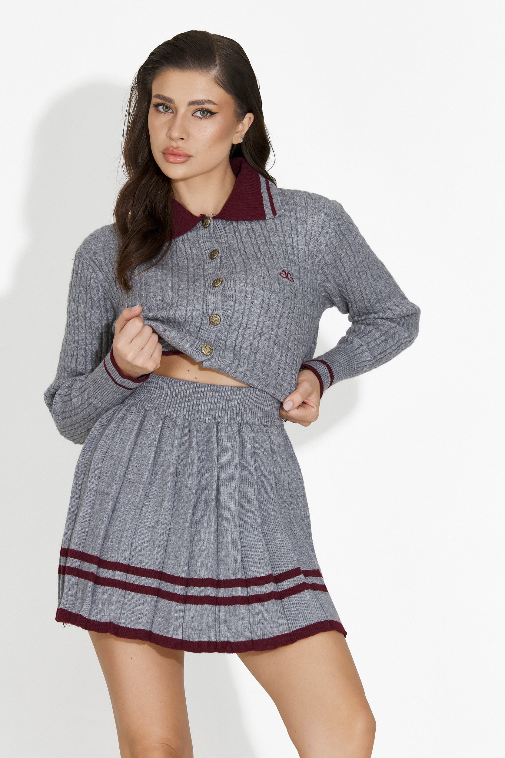 Komplet z szarą spódnicą Kendia Bogas