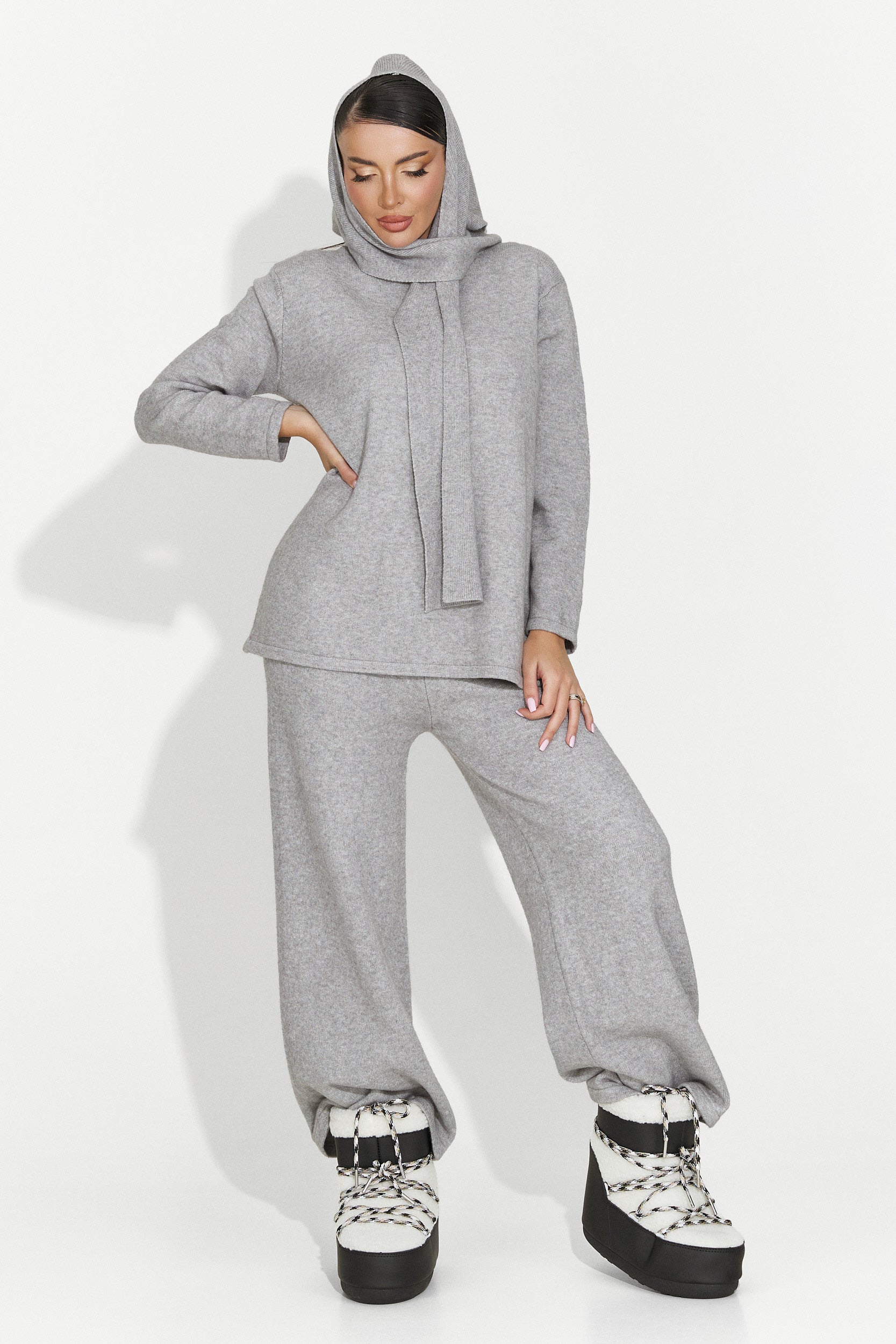 Damenanzug casual grau Vencilie Bogas