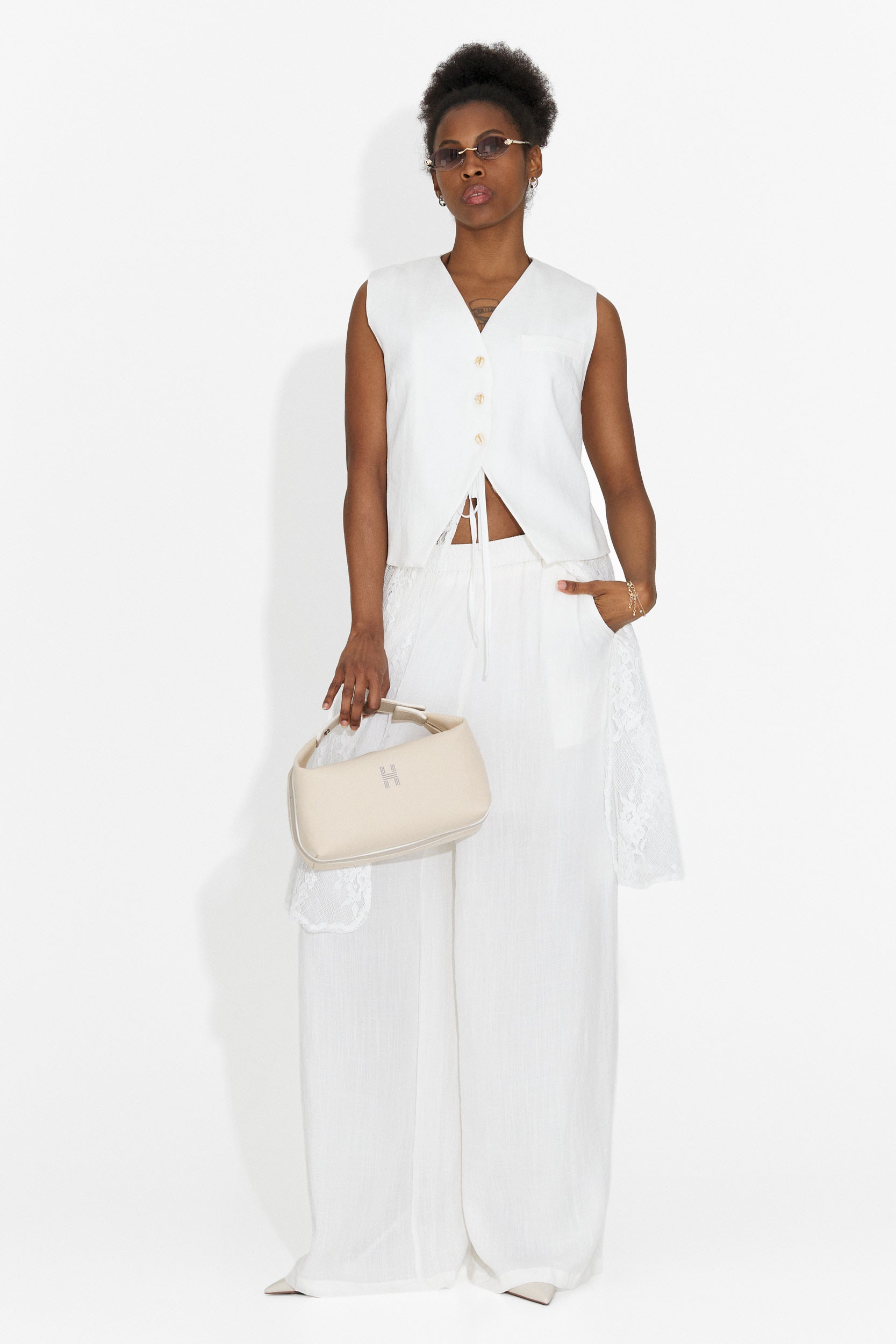 Compleu dama cu pantaloni alb Gladiola Bogas