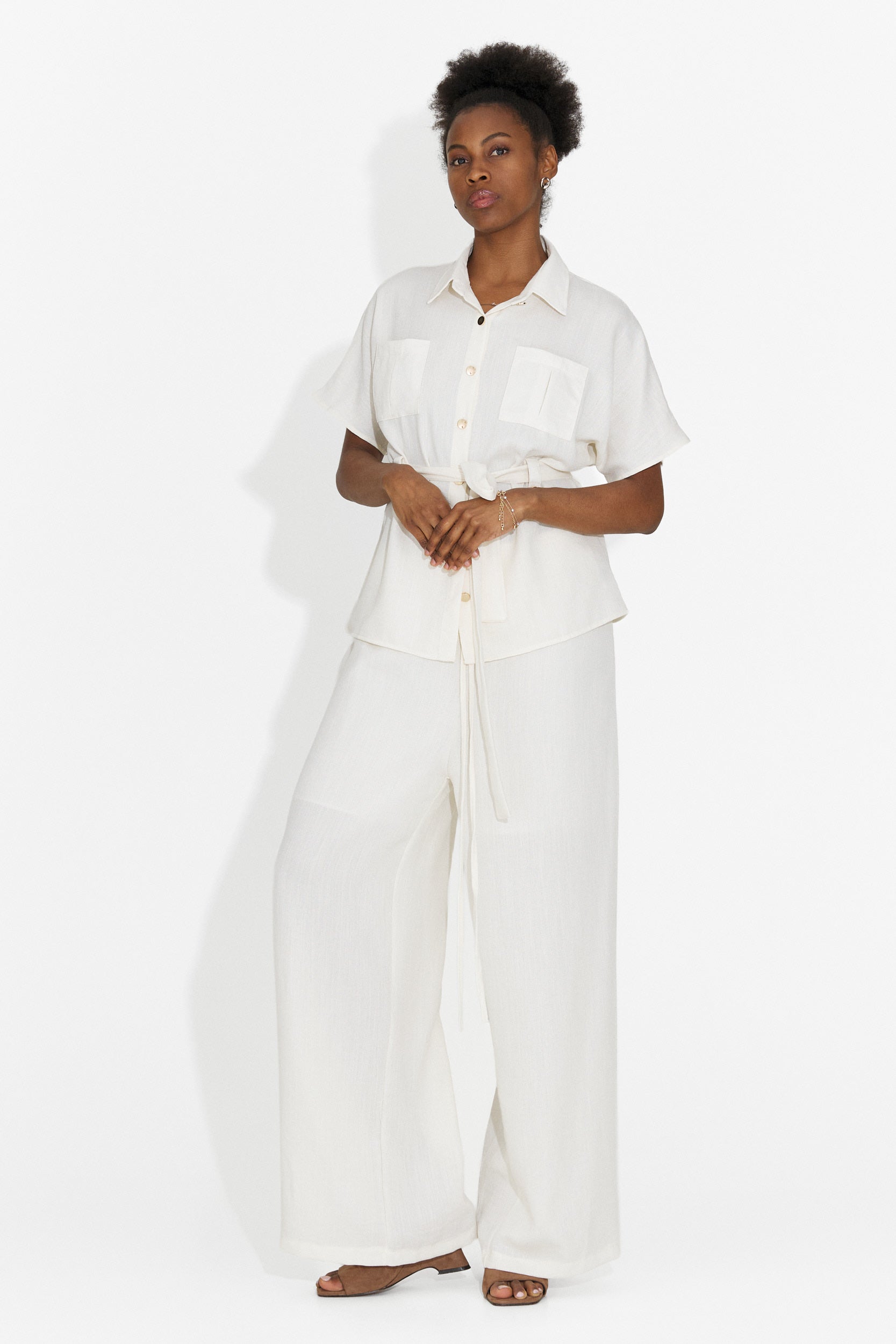 Traje de Mujer con Pantalones Crema Sendy Bogas