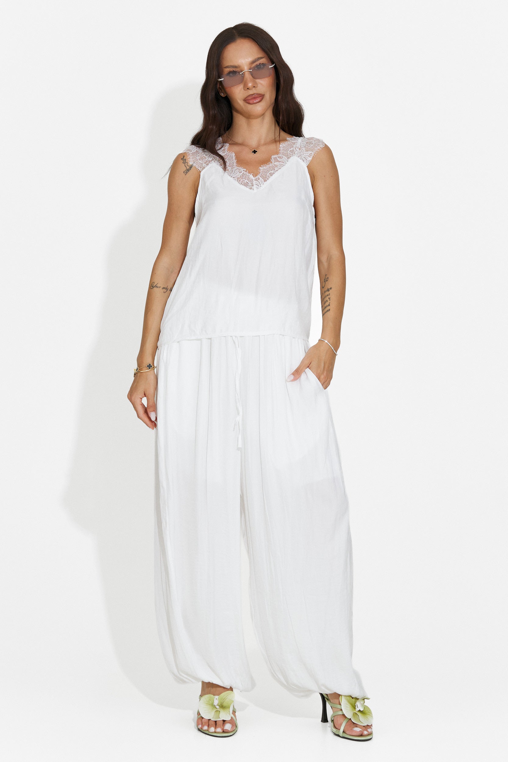 Conjunto de mujer con pantalones largos blanco Anaelia Bogas