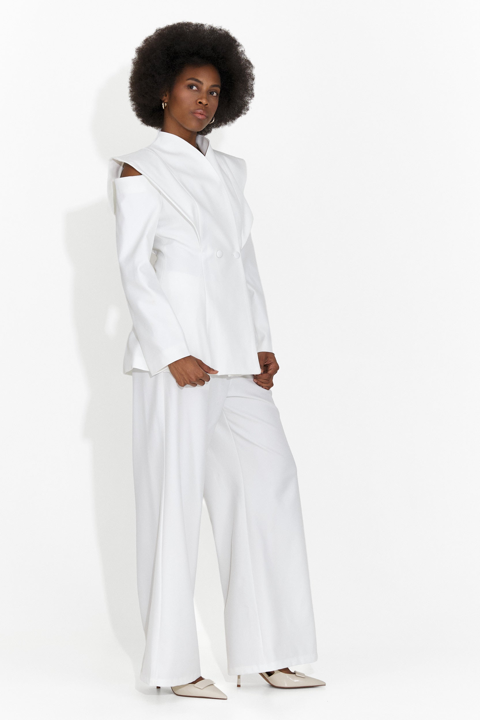 Elegant White Women's Suit Latefa Bogas