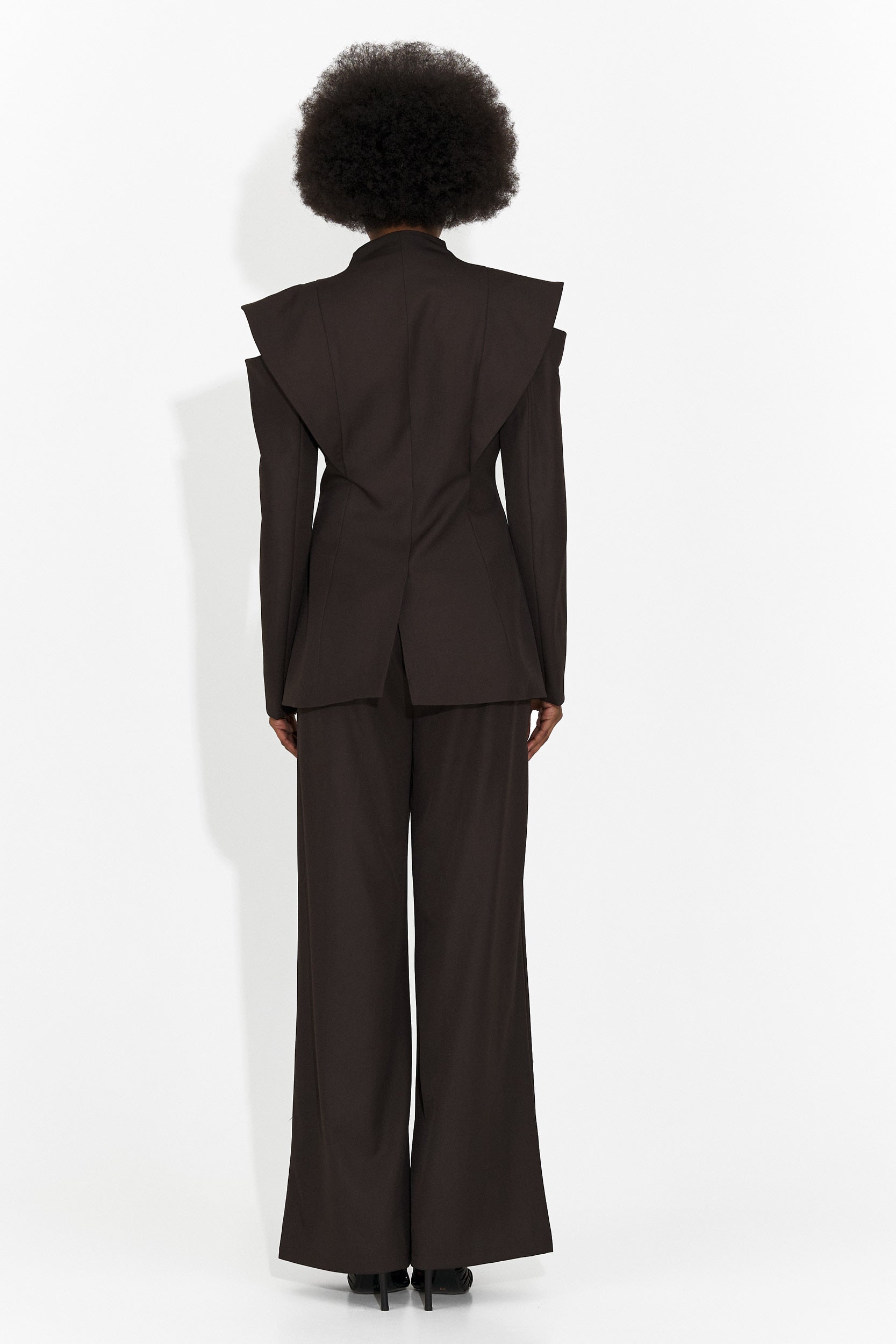 Elegant Brown Women's Suit Latefa Bogas