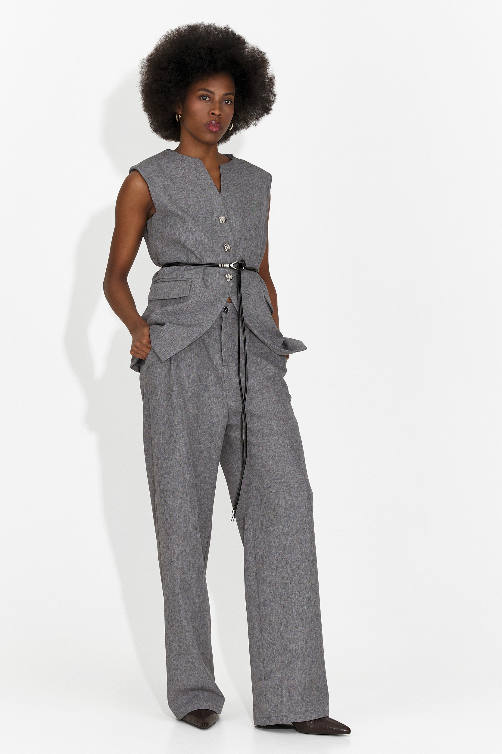 Avilma Bogas Dámsky Vestový Kostým + Sivé Nohavice