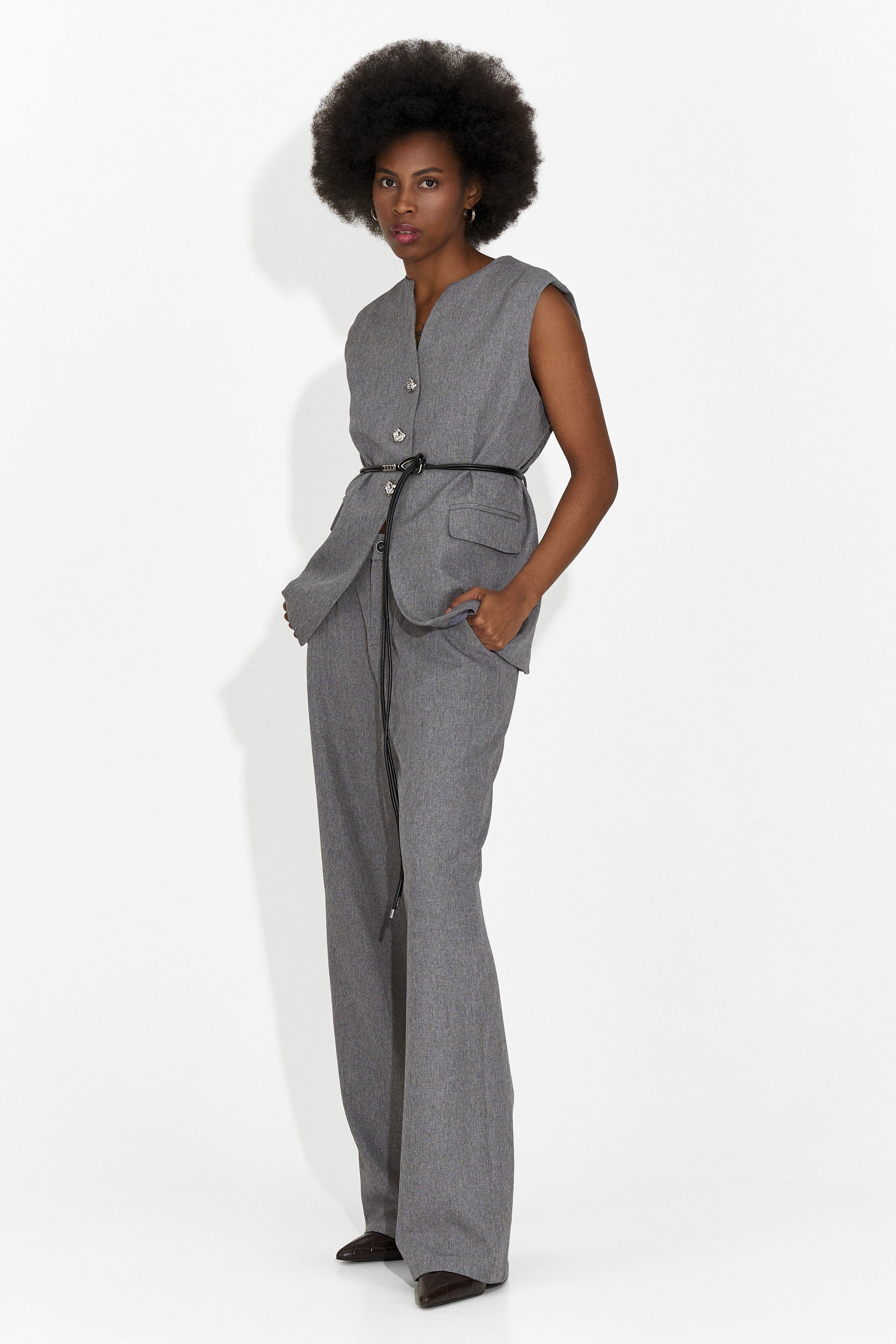 Avilma Bogas Dámsky Vestový Kostým + Sivé Nohavice