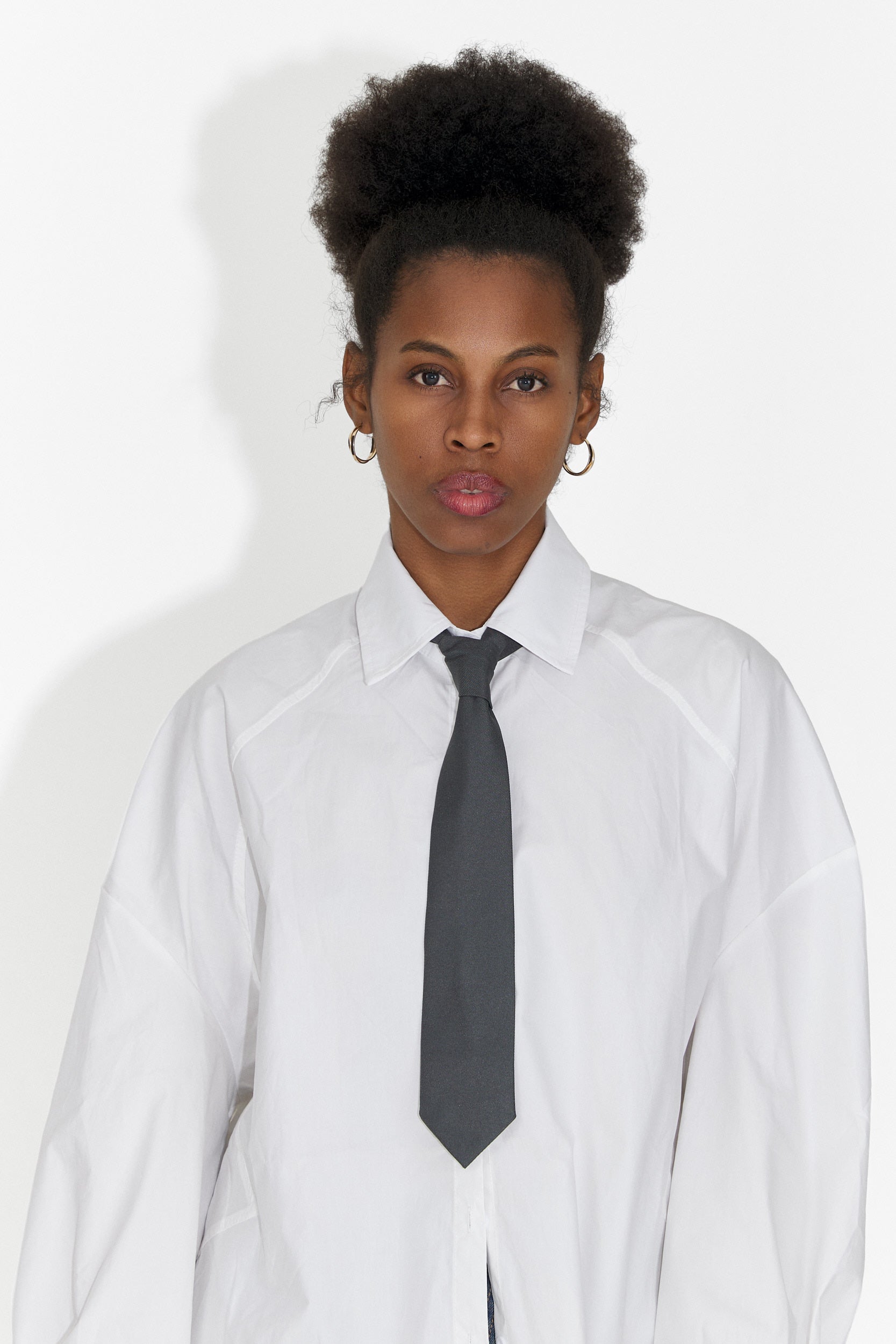 Corbata de Señoras Gris de Sindia Bogas