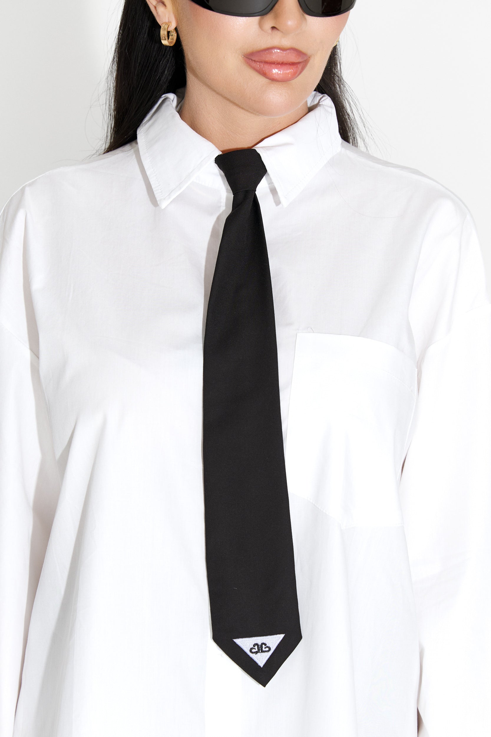 Corbata Negra de Señora de Daizi Bogas