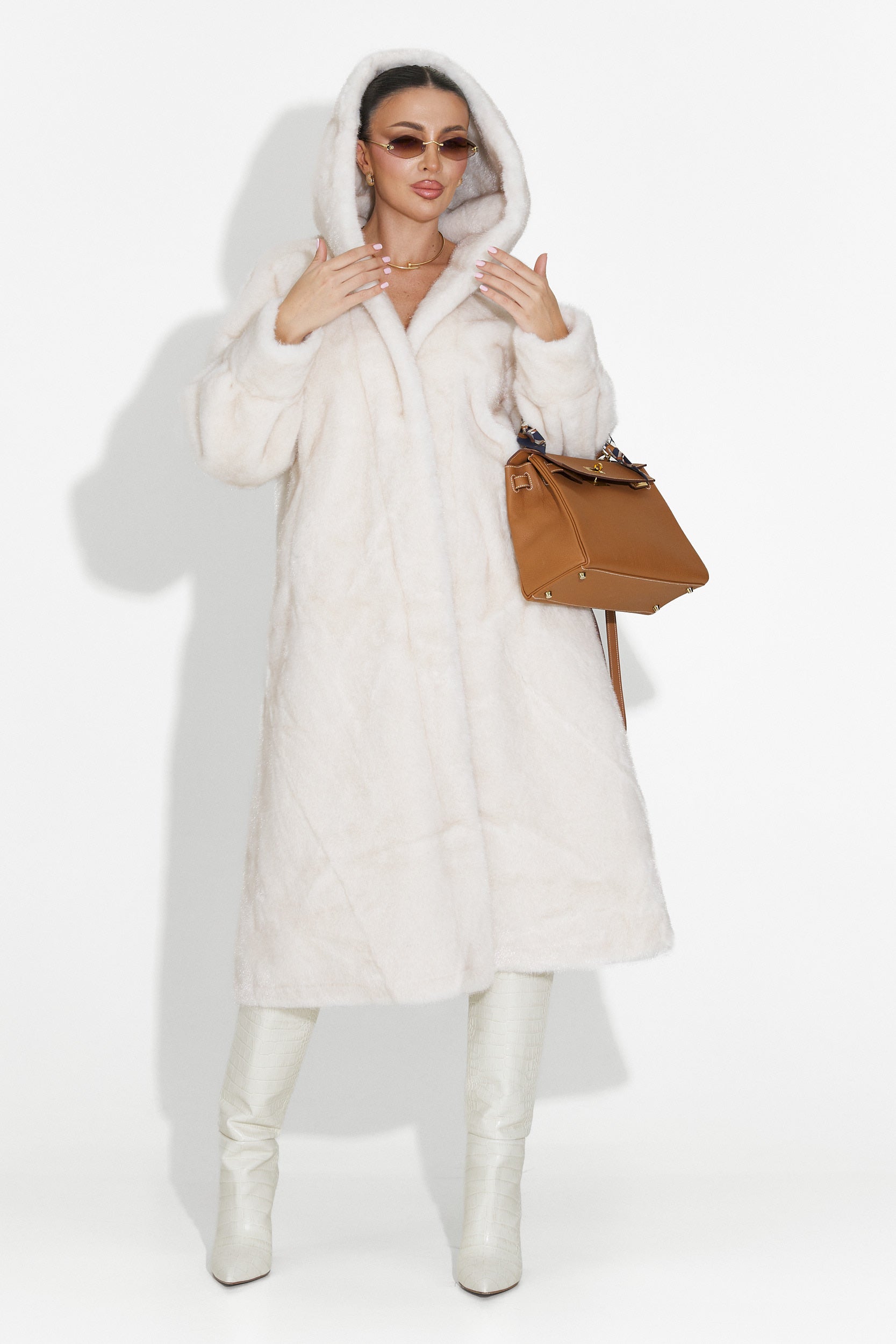 Płaszcz futrzany beżowy Pluvina Bogas