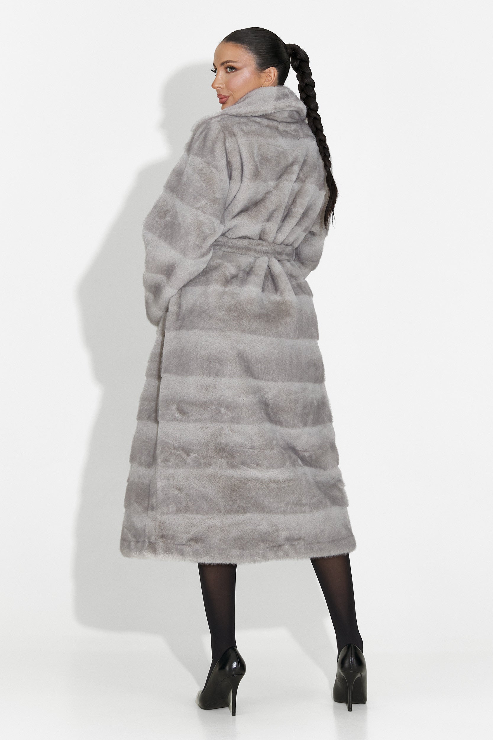 Fenoria Bogas Gray Fur Coat