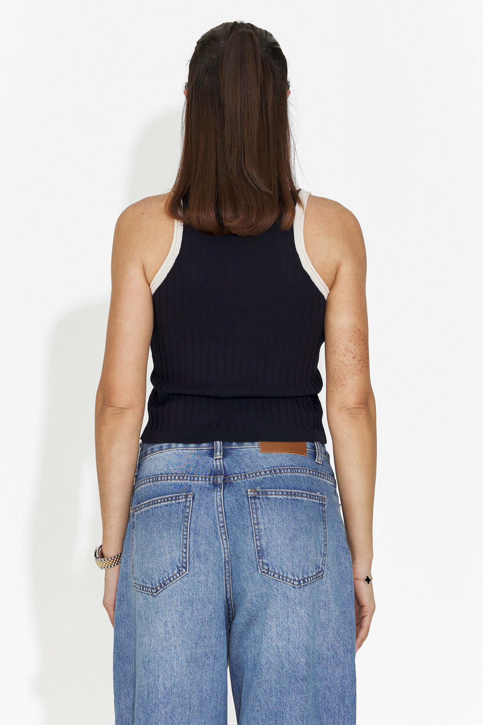 Γυναικείο αμάνικο μπλουζάκι καθημερινό σκούρο μπλε Catarina Bogas