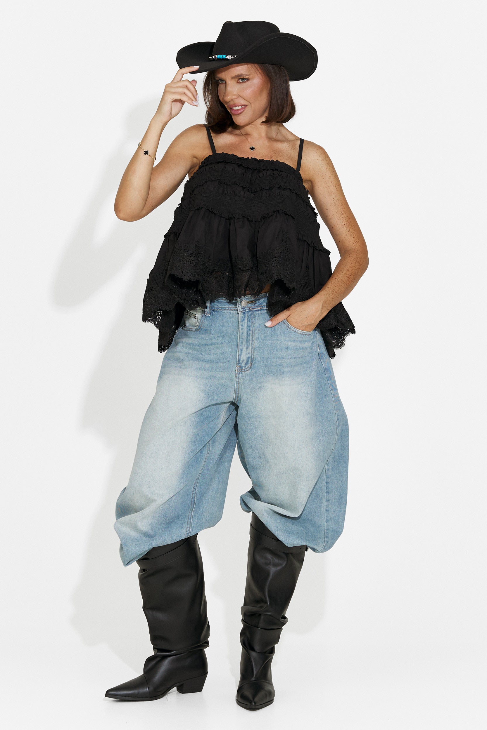 Camiseta de mujer casual negra Elodia Bogas