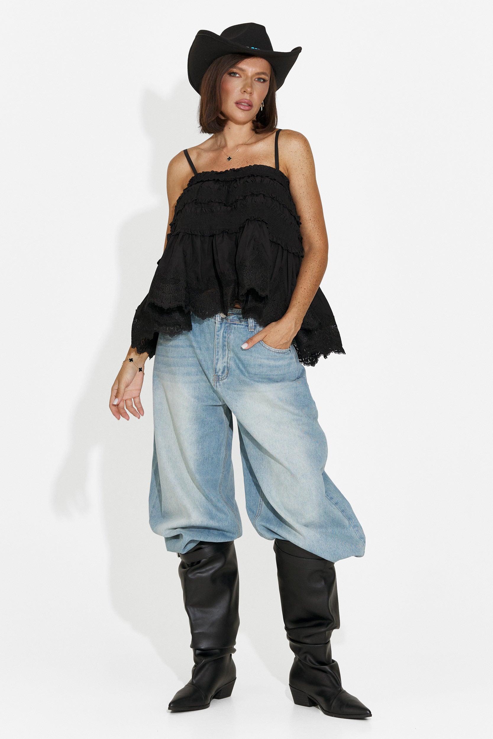 Camiseta de mujer casual negra Elodia Bogas