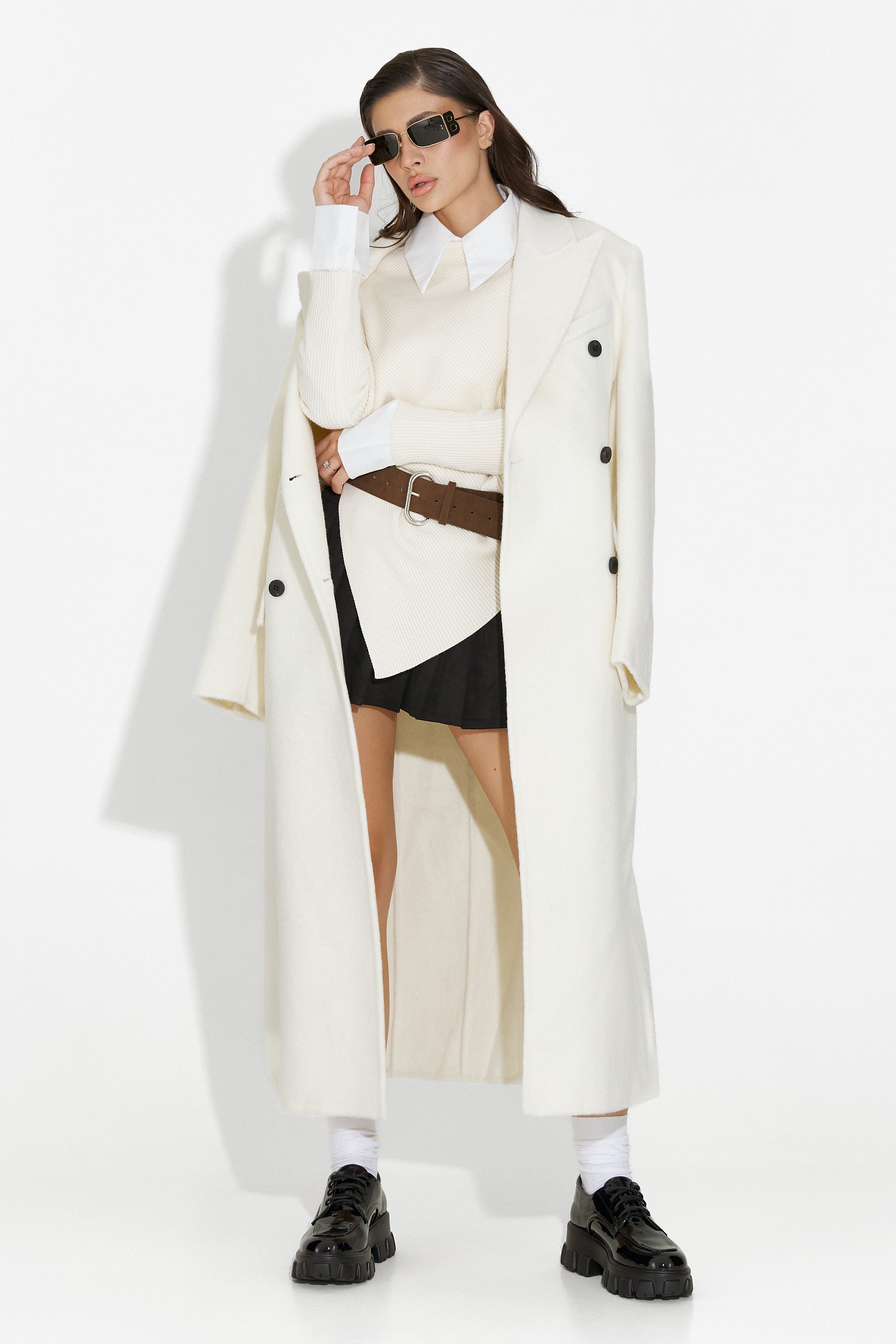 Elegant beige damkappa Savira Bogas