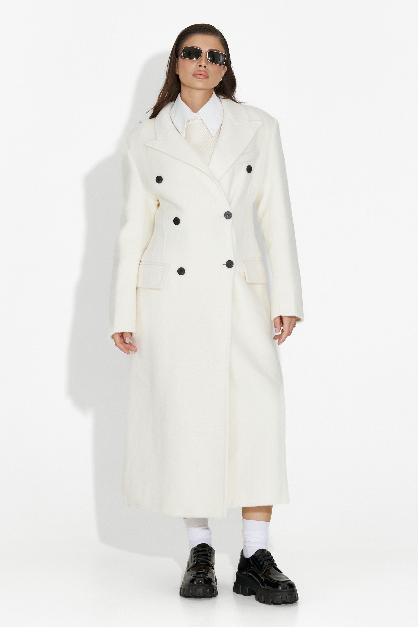 Elegant beige damkappa Savira Bogas