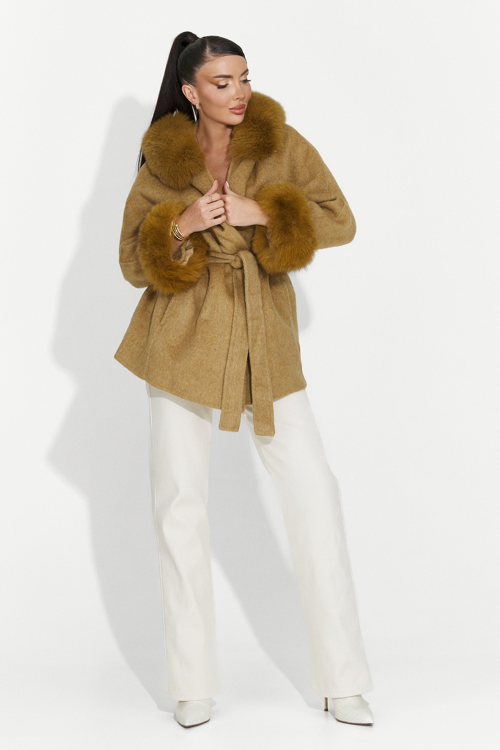 Elegancki płaszcz damski brązowy Betina Bogas