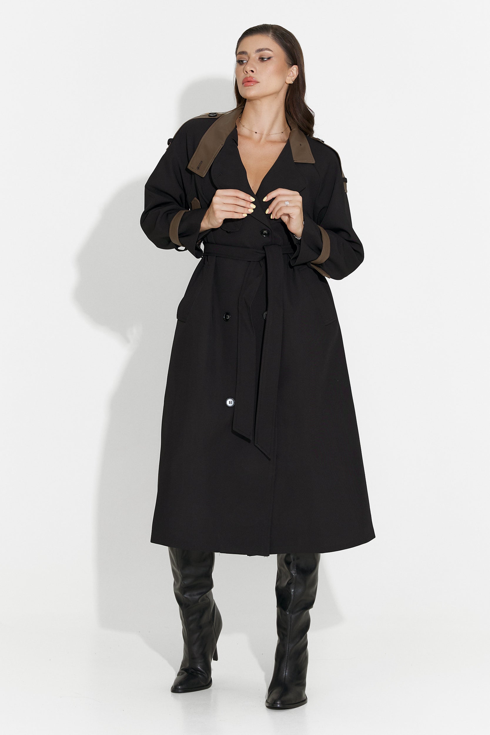 Largo abrigo negro para mujeres Daine Bogas