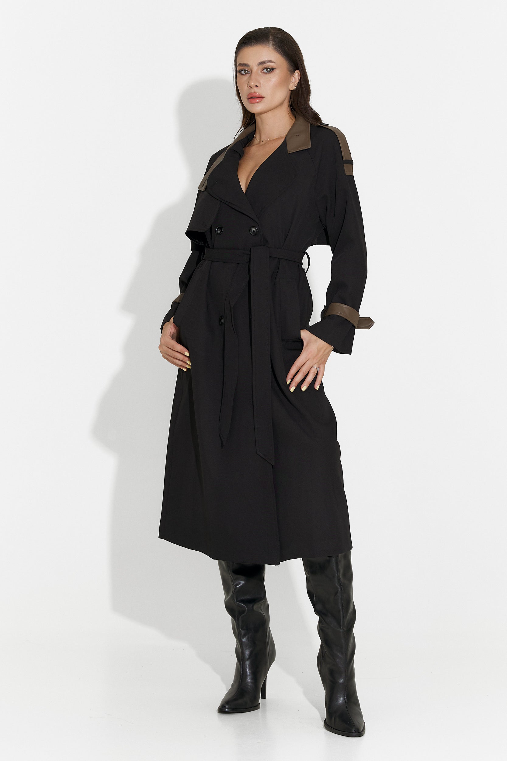 Largo abrigo negro para mujeres Daine Bogas