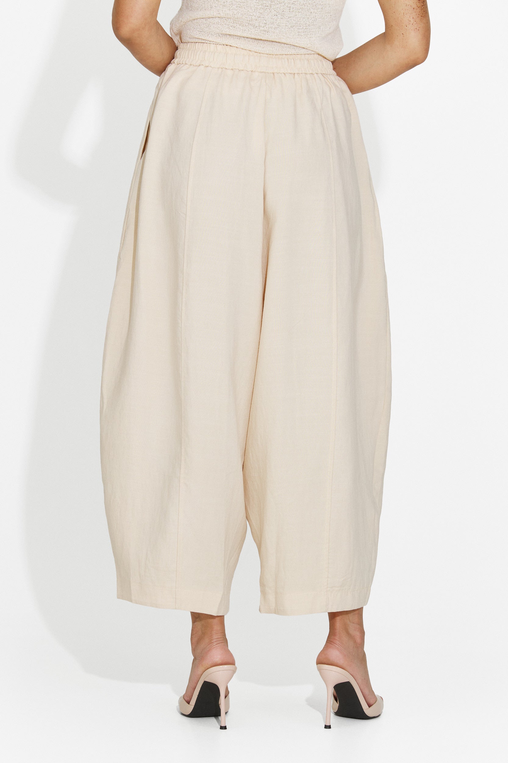 Women's casual beige pants Eusepia Bogas
