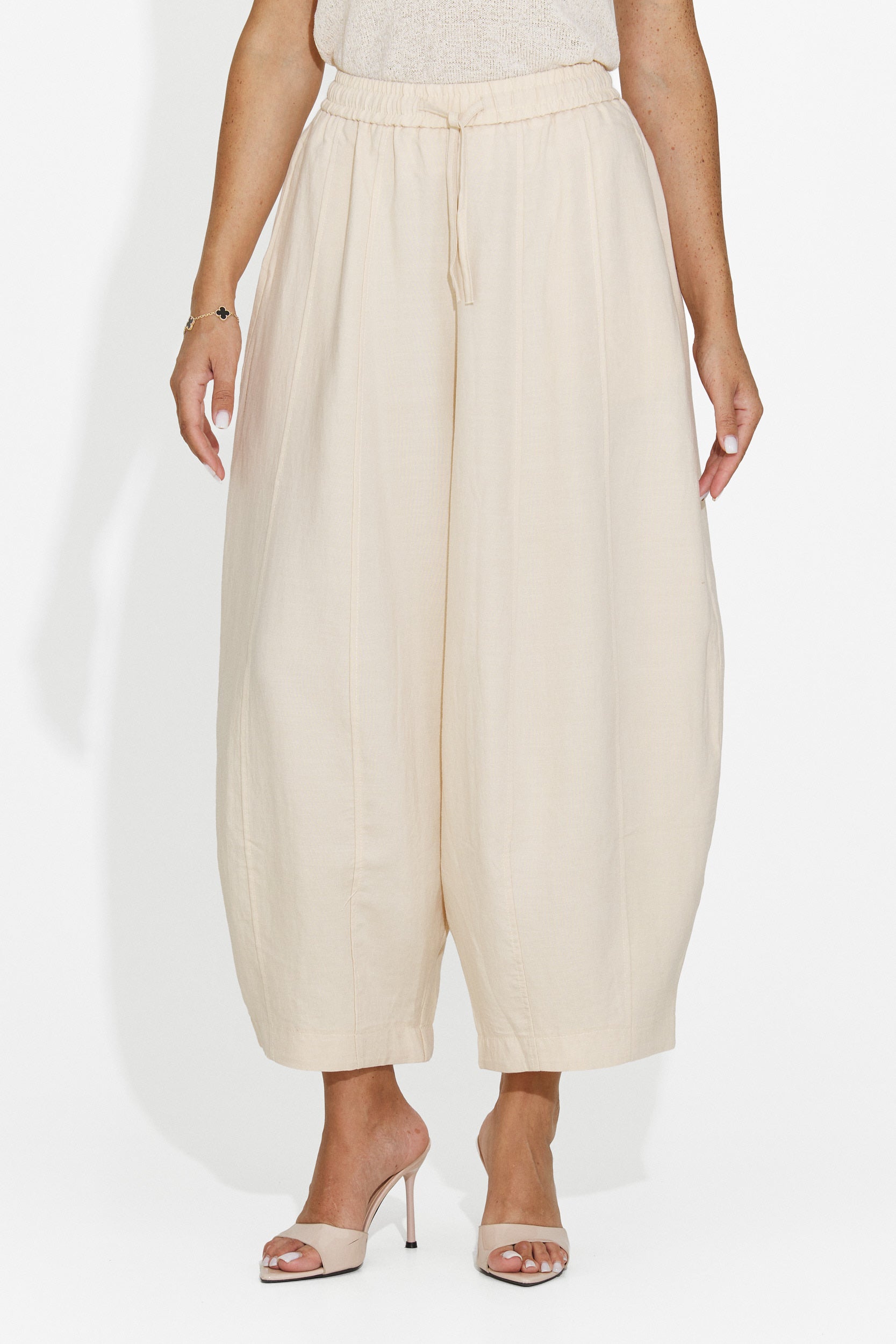 Women's casual beige pants Eusepia Bogas
